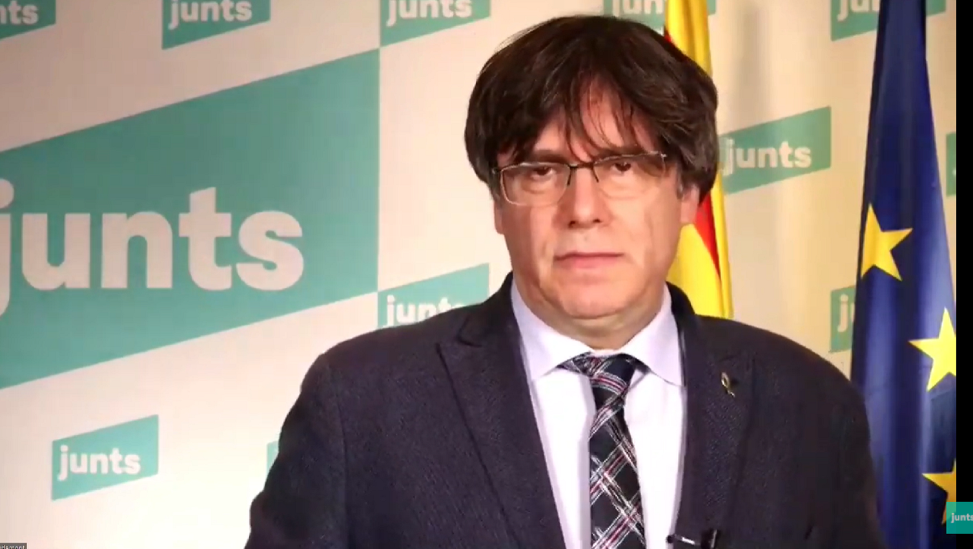 Puigdemont: "La fantasia d'un referèndum acordat no és possible"