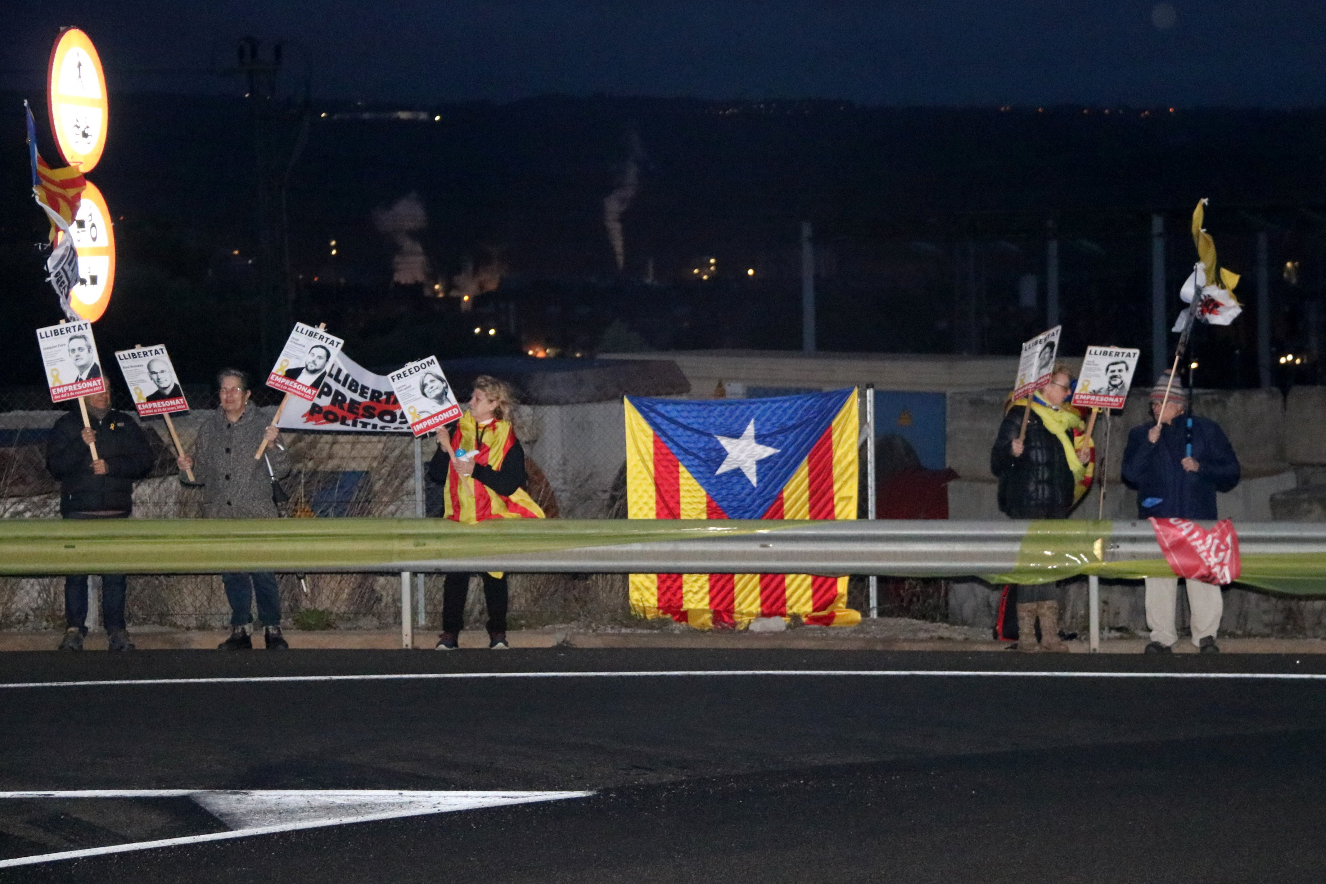 La fiscalía dice que los '9 de Lledoners' atentaron "contra la paz pública"