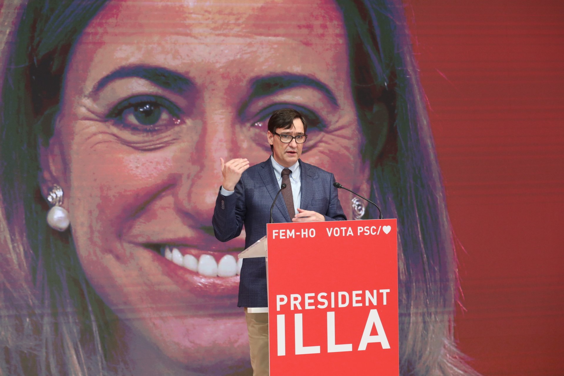 Illa anuncia que farà "el primer Govern paritari de la història de Catalunya" Illa anuncia que farà "el primer Govern paritari de la història de Catalunya"