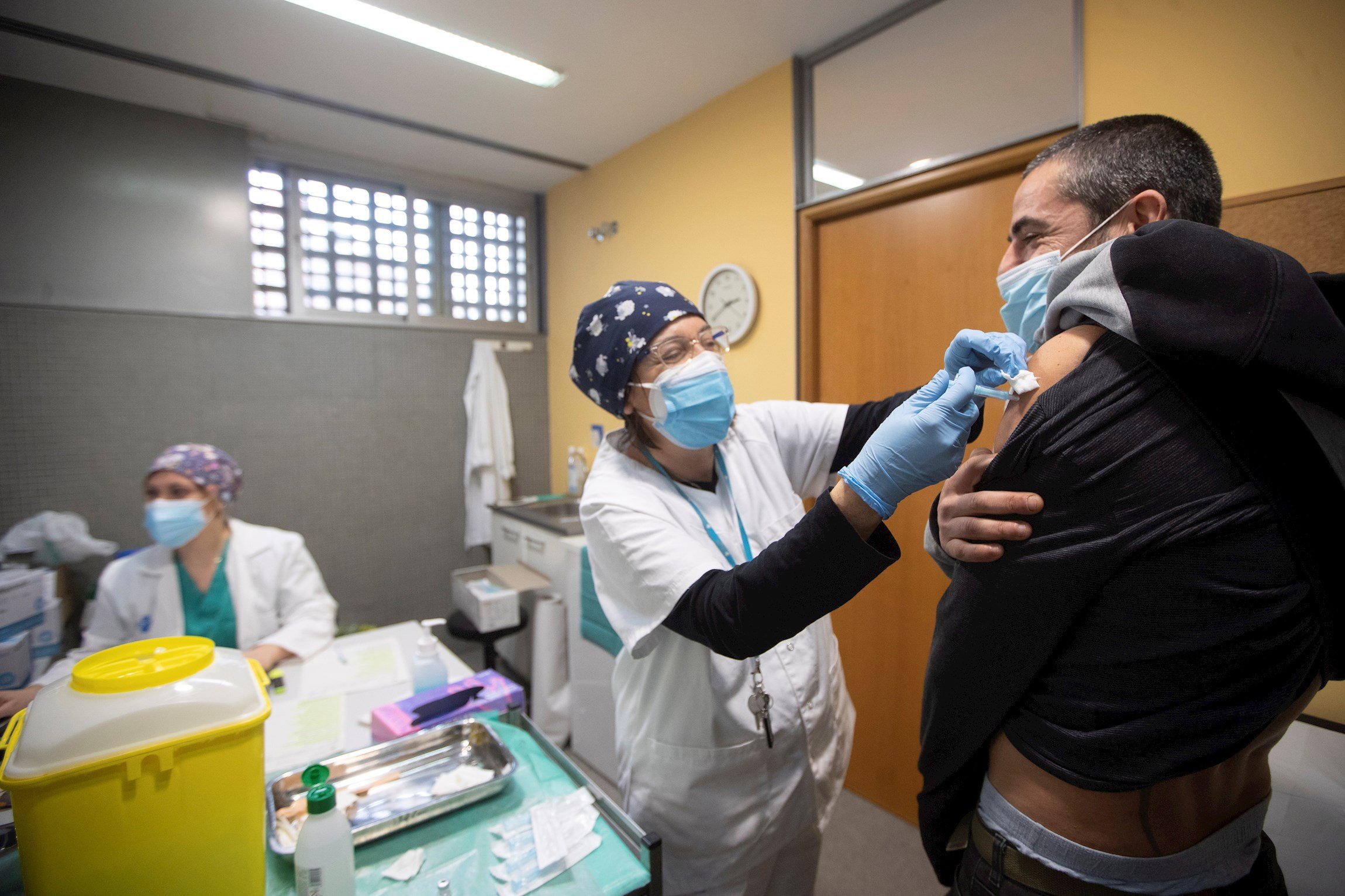 Covid | La vacunación de los mayores de 80 años y los dependientes, a punto