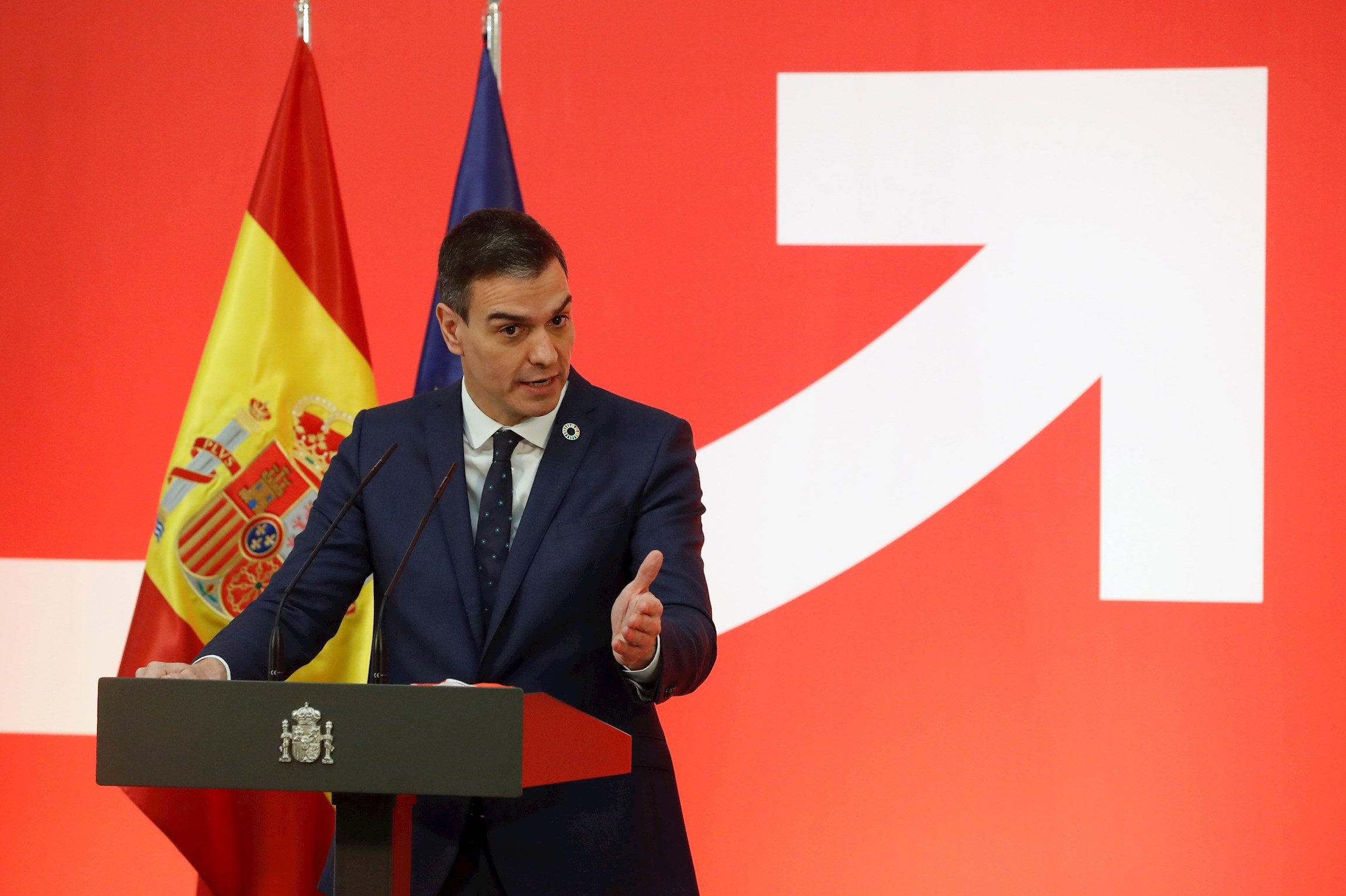Crisi: Sánchez replica a Iglesias i apel·la a "la sort d'haver nascut a Espanya"