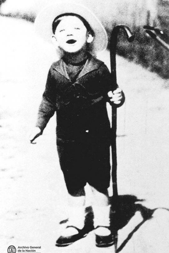 Julio Cortázar_dos años de edad