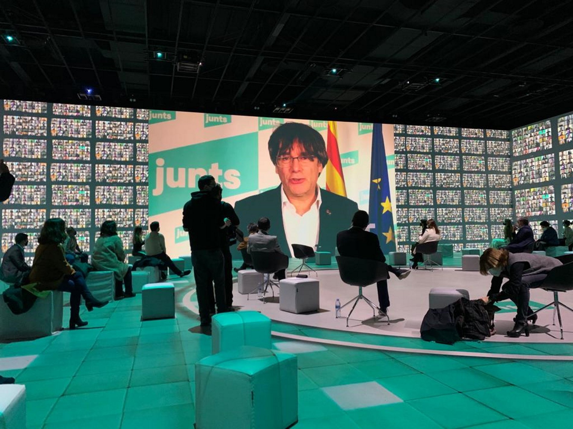 Carles Puigdemont acto junts cierre campaña barcelona / Marta Lasalas