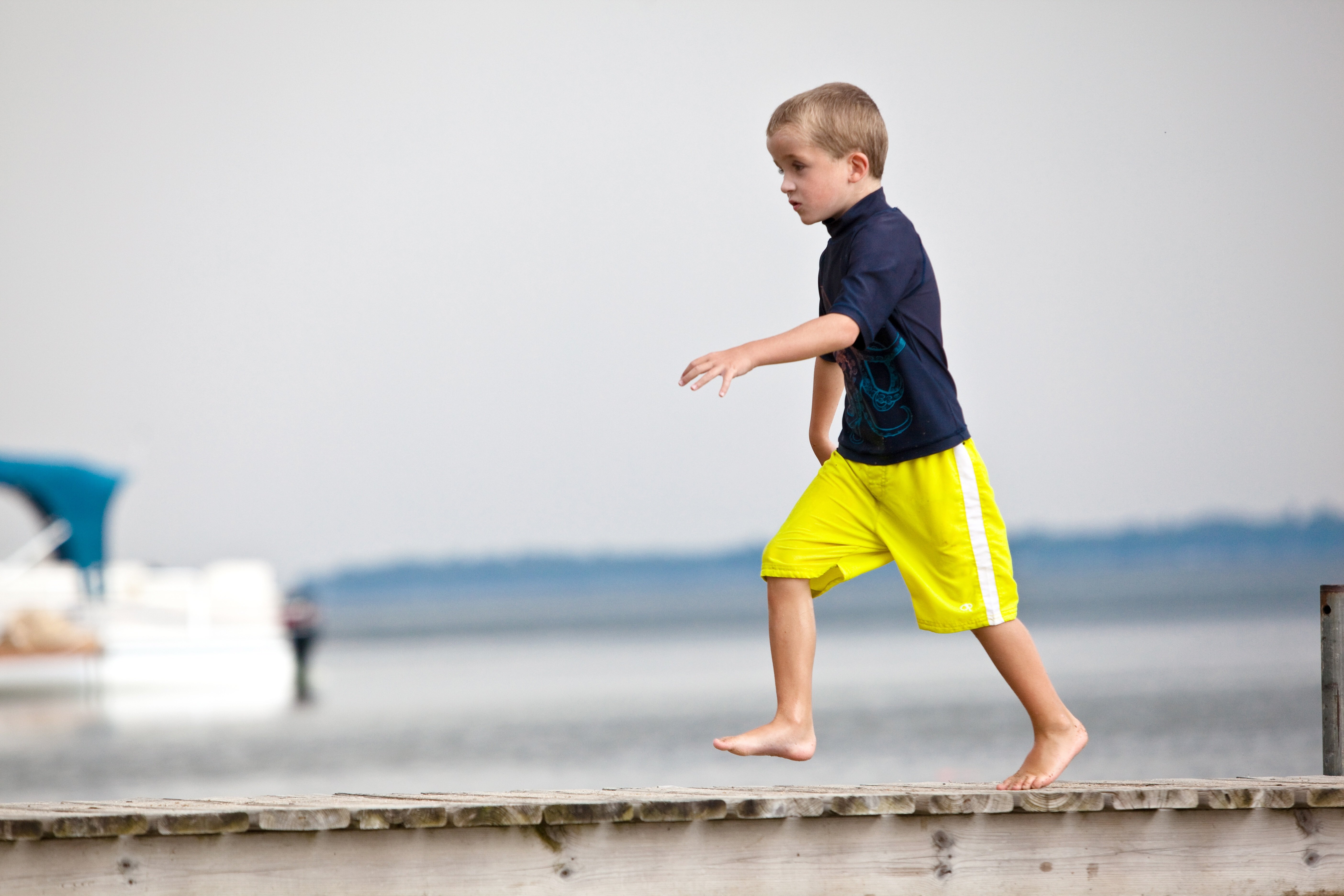 Niño en bañador