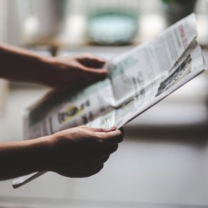 Periódico lectura manos - Pixabay Periódico lectura manos - Pixabay