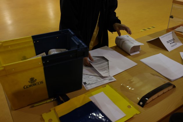 Voto electronico correos Correus elecciones 14-F colegio electoral - Sergi Alcàzar