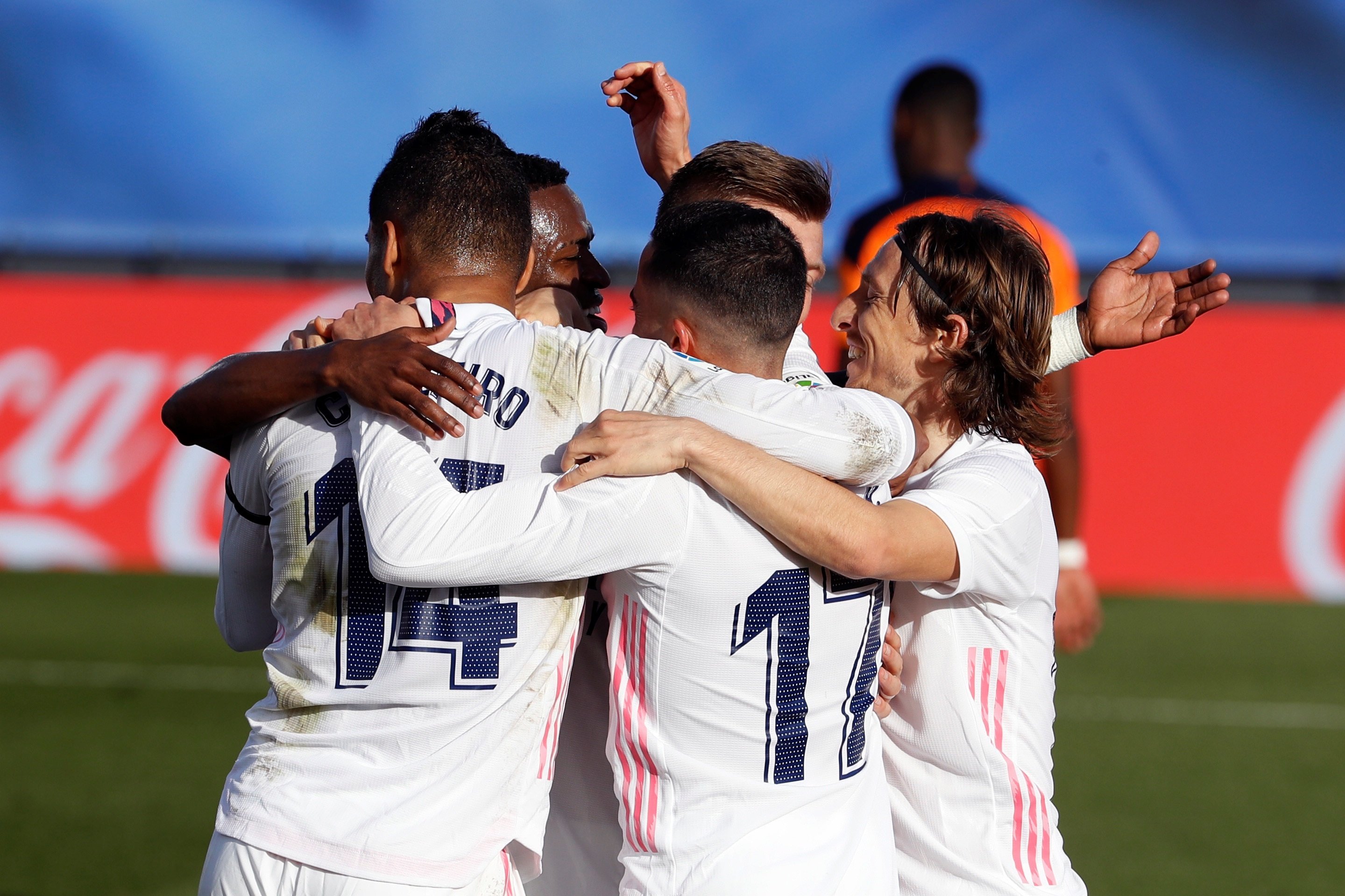 El Real Madrid recupera la segunda posición después de ganar al Valencia (2-0)