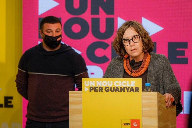 Eulalia Reguant Edgar Fernández CUP acto elecciones catalunya 14-F - ACN