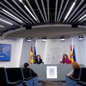 La Moncloa assumeix la “derrota” i amaga l’espantall de l’avançament electoral