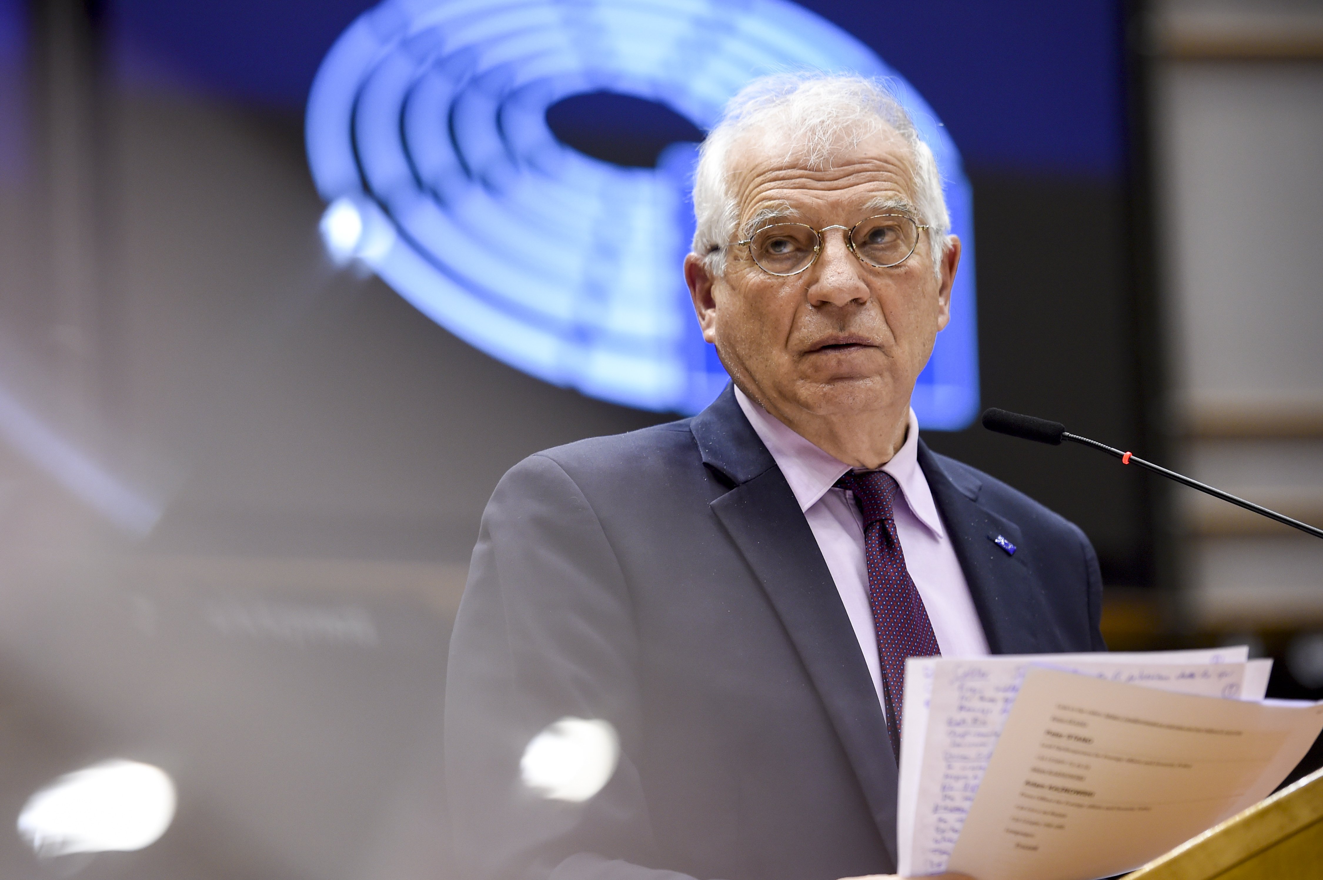 Russia shows up EU's Borrell pointing to Barcelona protests for jailed rapper