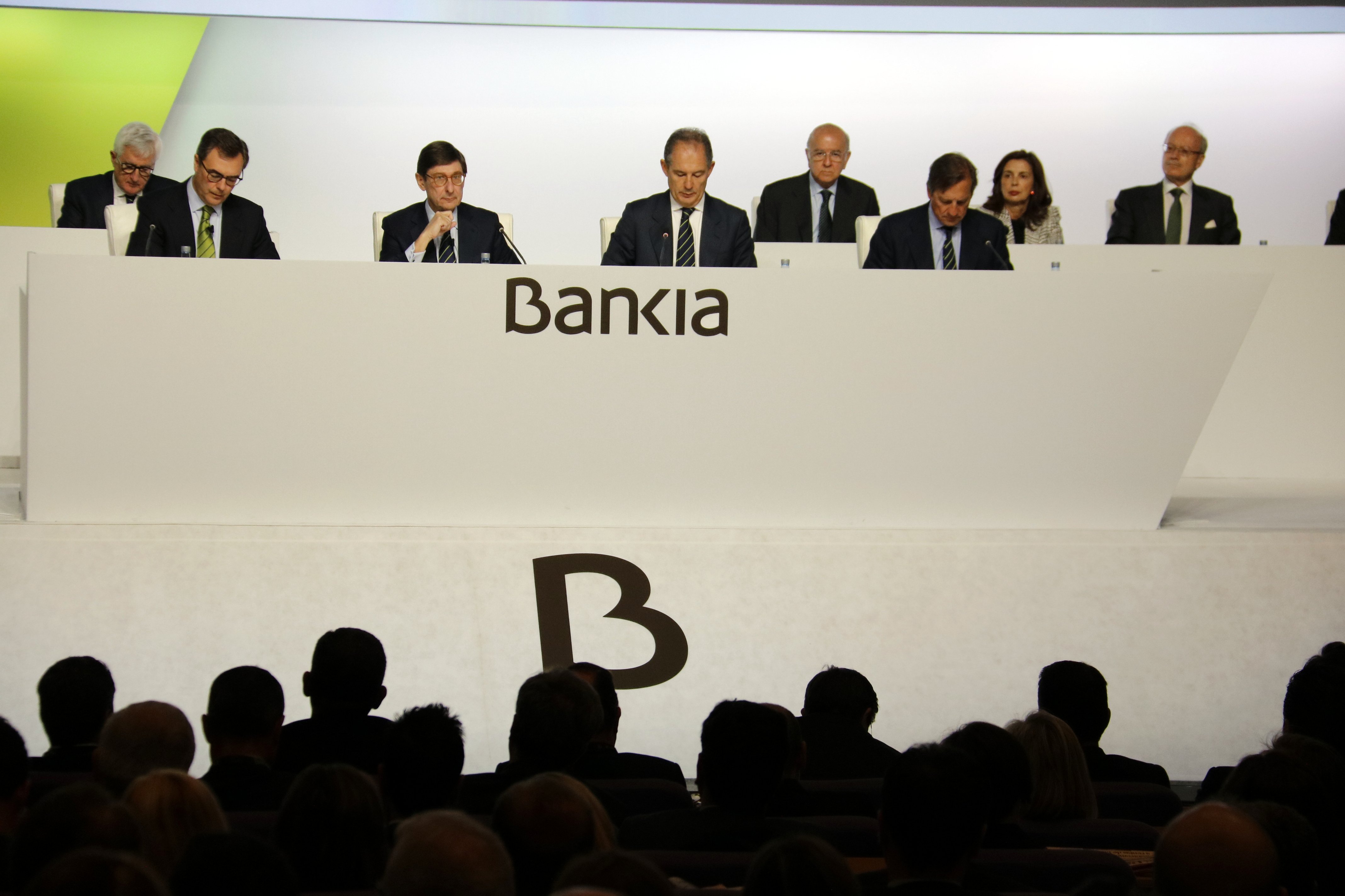 Quatre directius de Bankia surten de l'entitat abans de la fusió amb CaixaBank