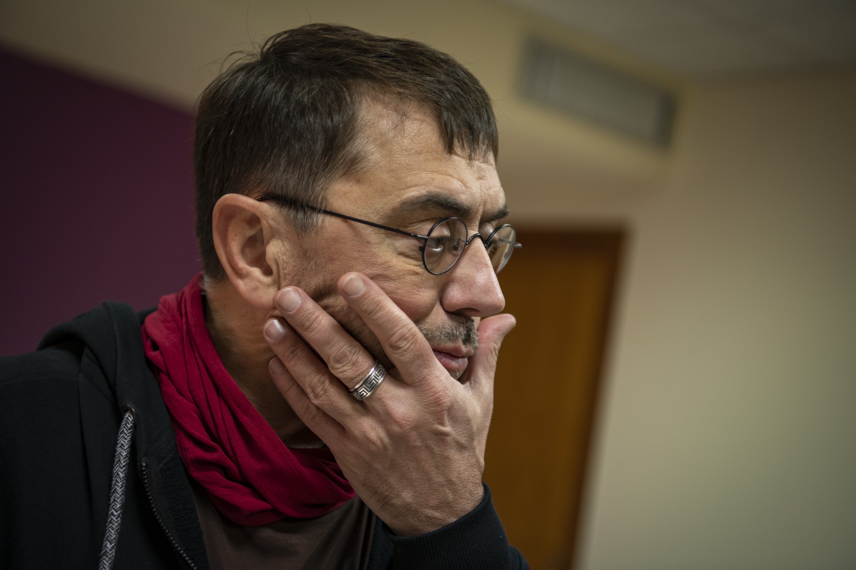 Monedero: "Benvinguts els indults si fan que la via unilateral desaparegui"