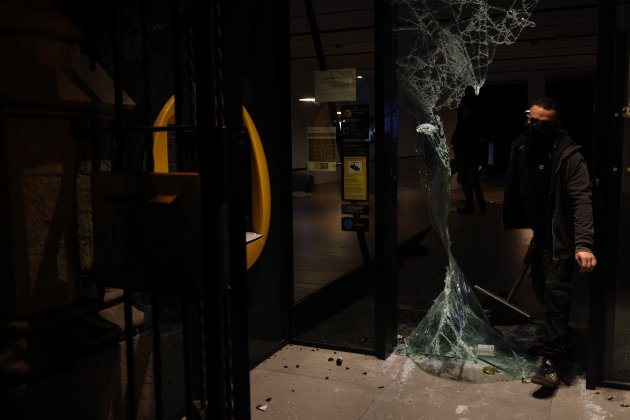 Disturbios Barcelona Pablo Hasel - Sergi Alcàzar