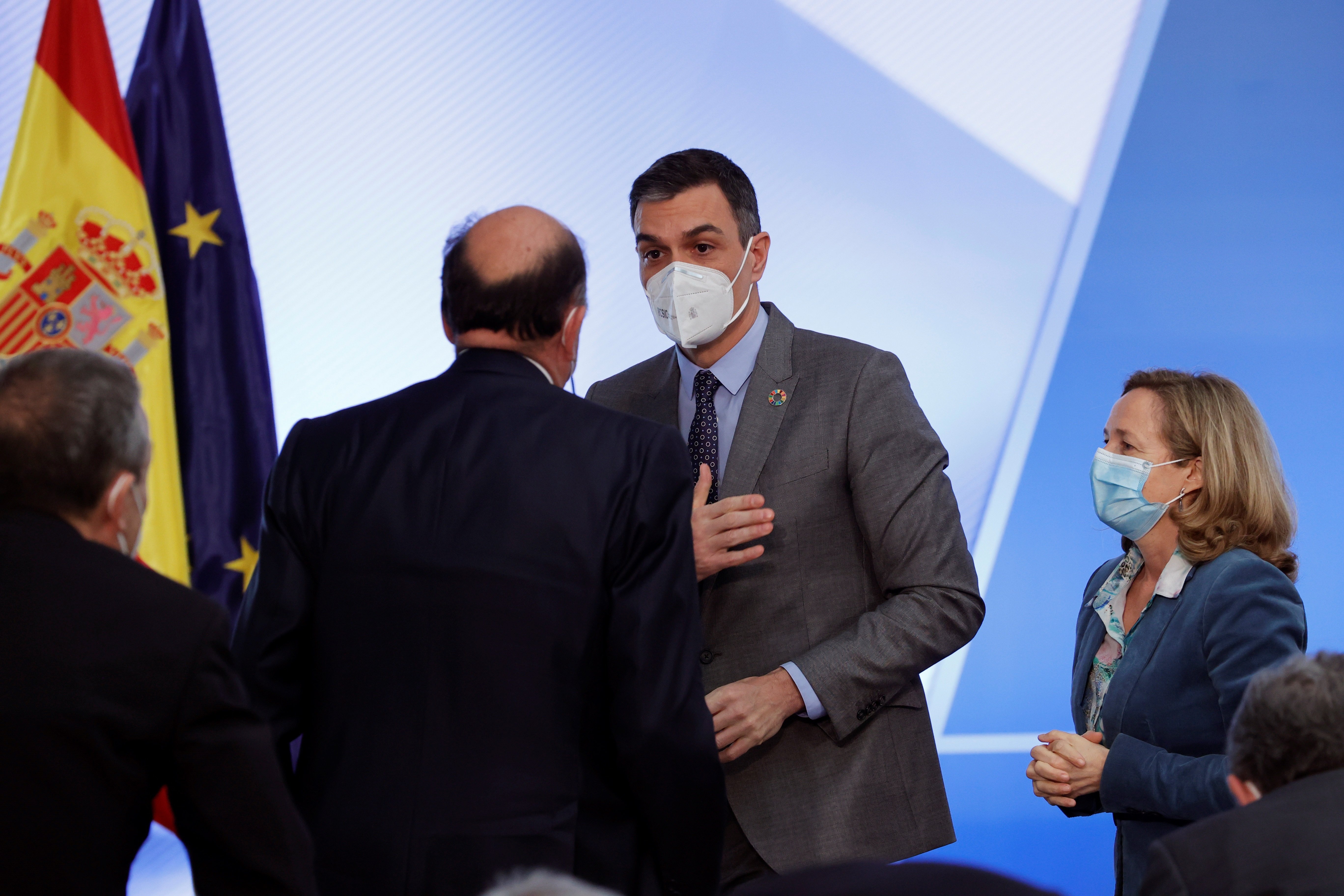 Eso debe hacer Pedro Sánchez con Catalunya, según el principal diario suizo