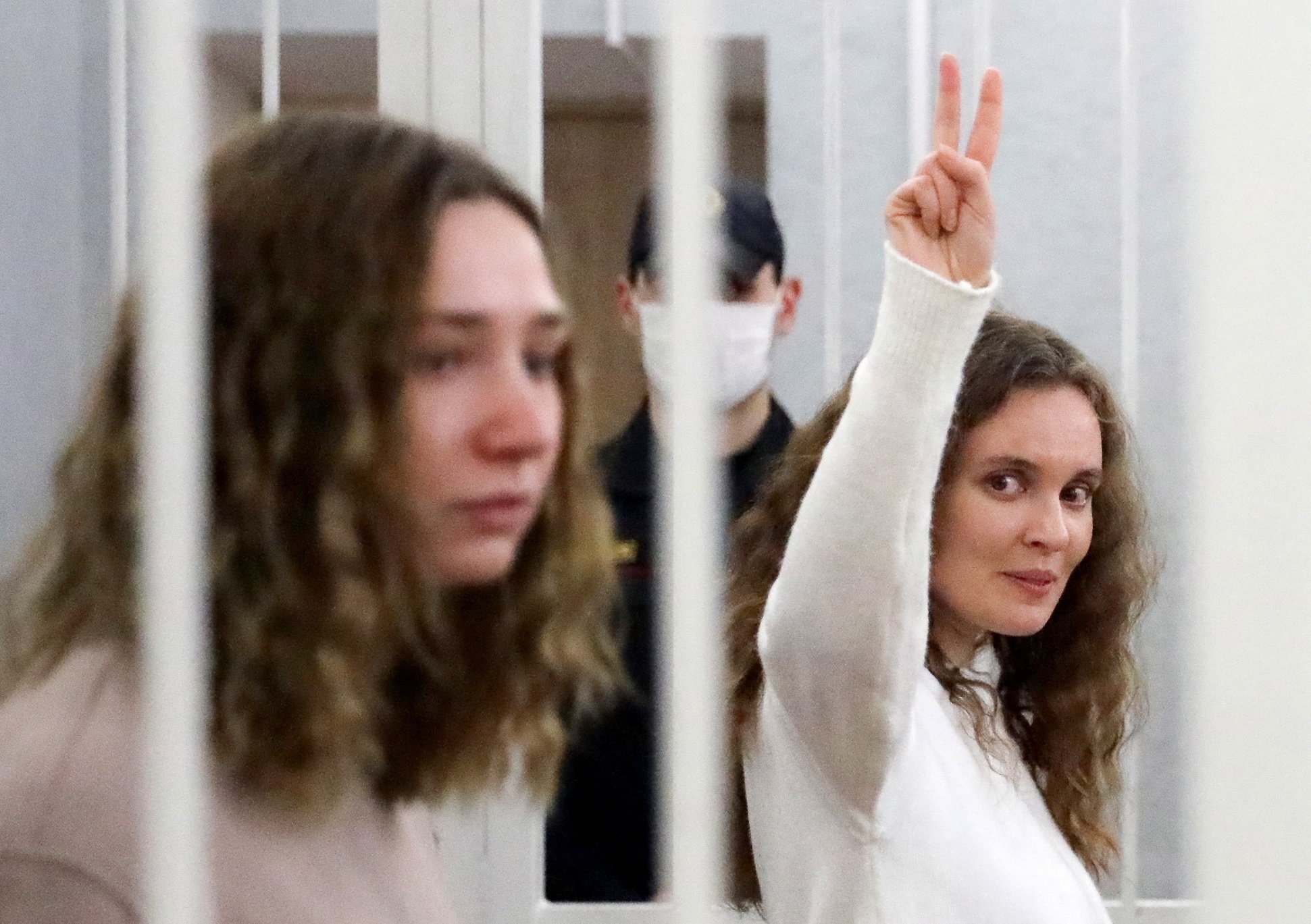 Condemna de presó per dues periodistes bielorusses per cobrir una protesta