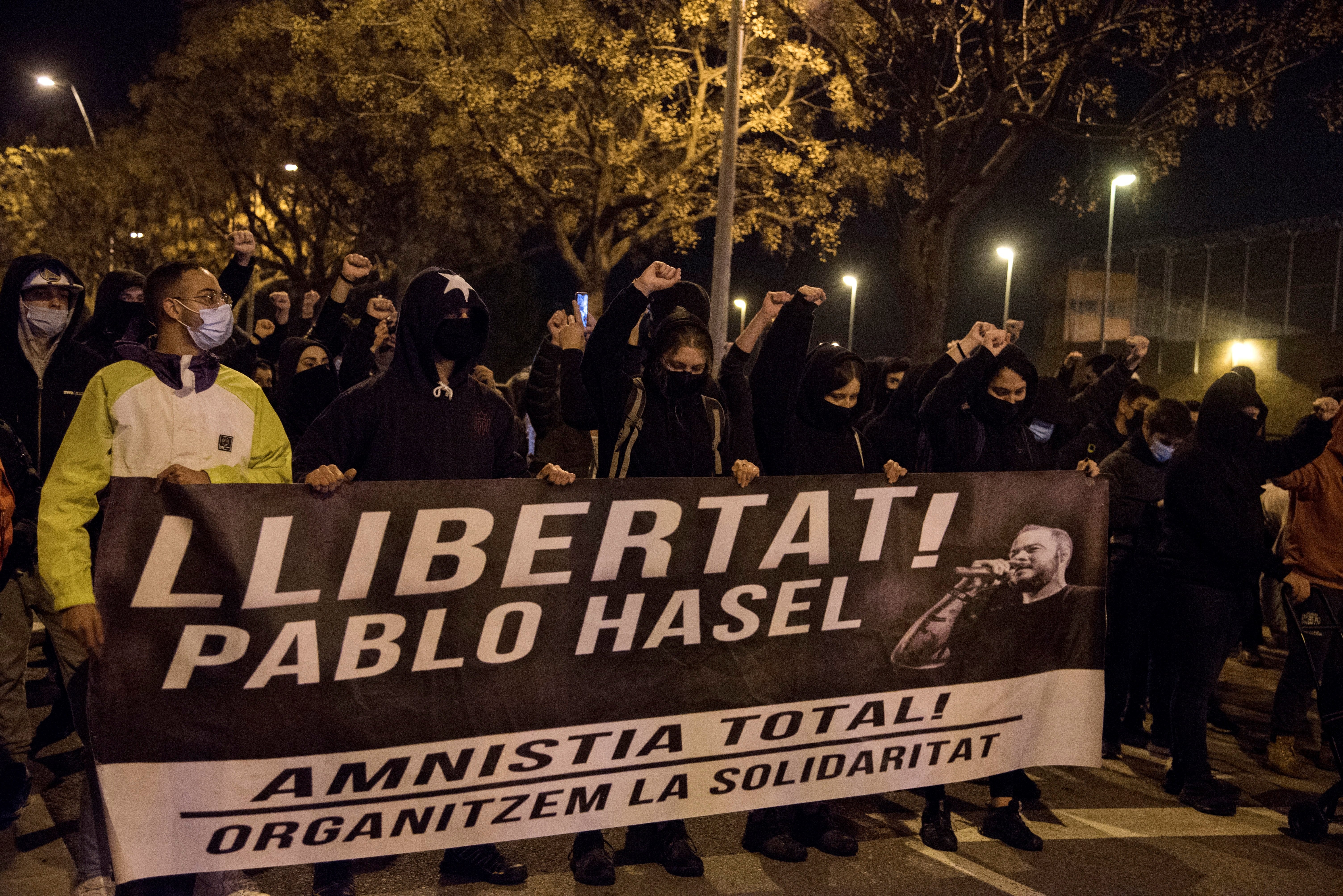 Un sergent dels Mossos admet que van disparar foam en la protesta de Hasél sense tenir gaire visibilitat