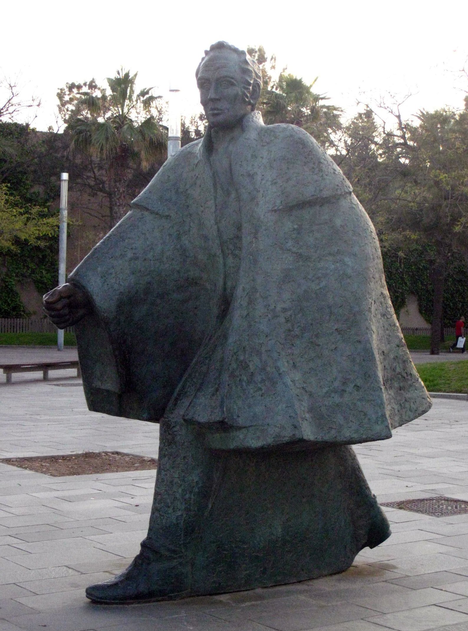 Una estatua de Bolívar enciende a los 'Tercios Viejos' (y no es la de Barcelona)