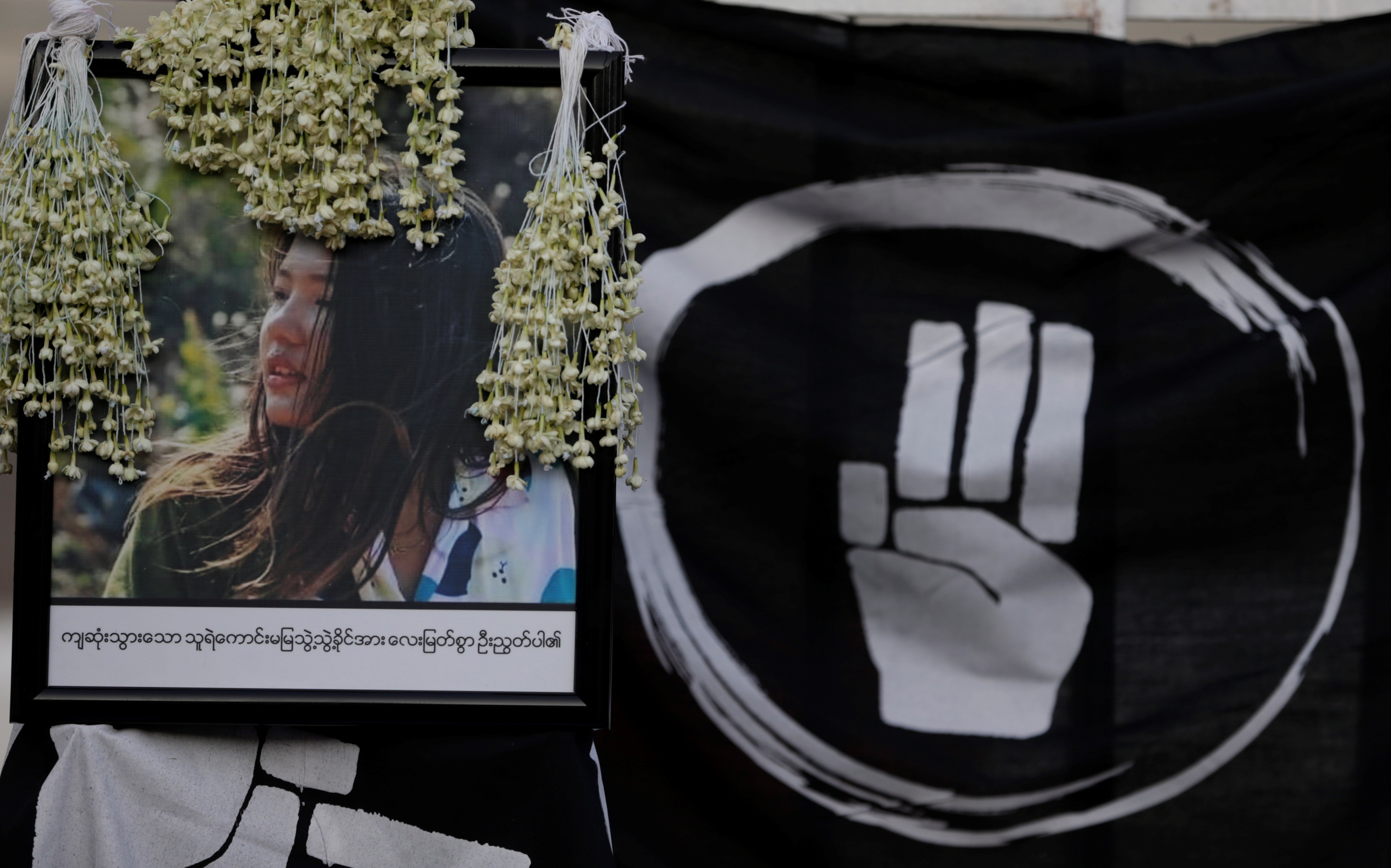 Mor la primera víctima de les protestes contra el cop d'estat a Birmània