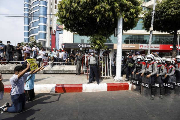 birmania vez|golpe estado protestas resistencia civil policía efe