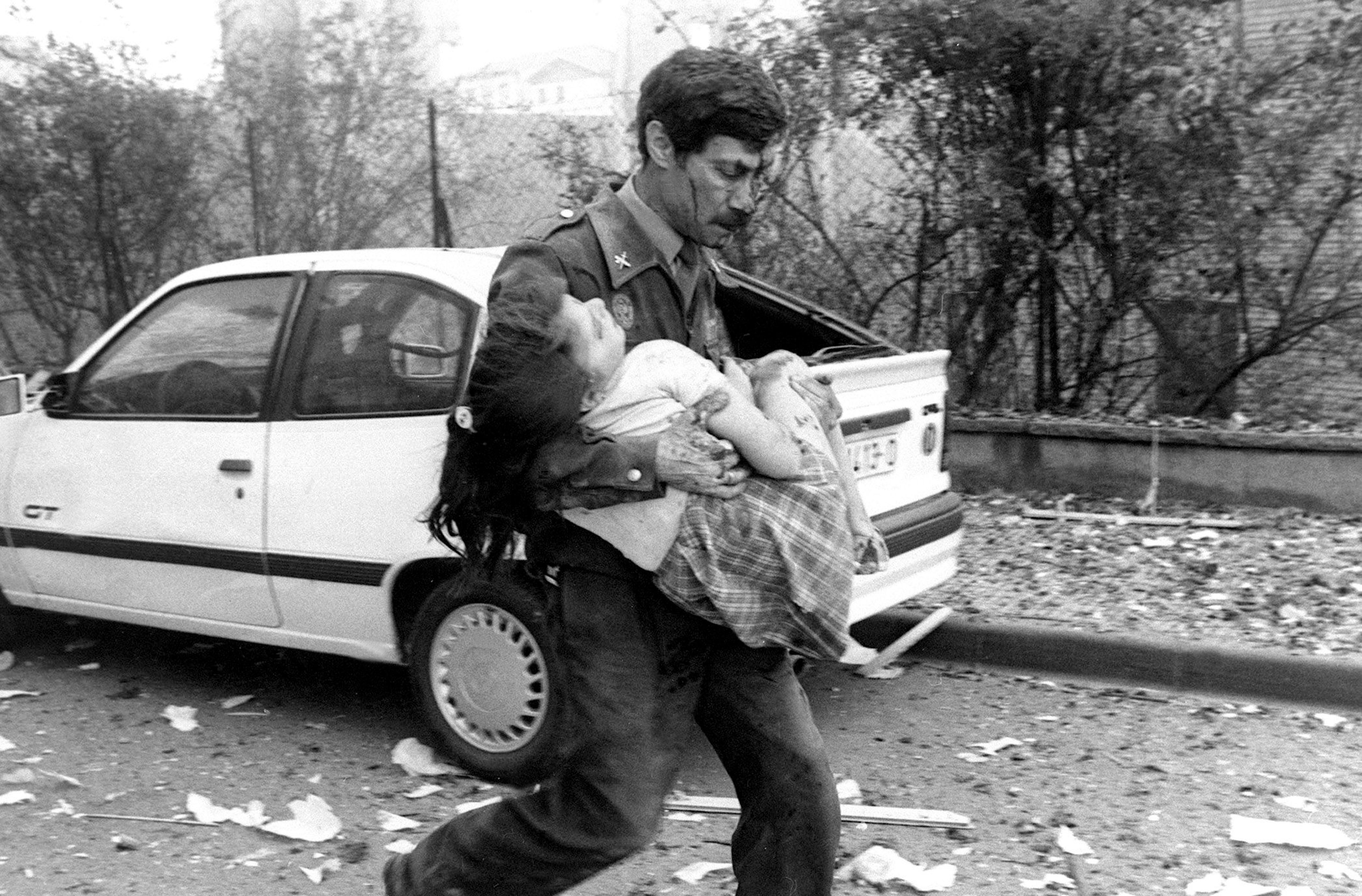 Carles Puigdemont i Jorge Fernández homenatgen les víctimes d'ETA a Vic