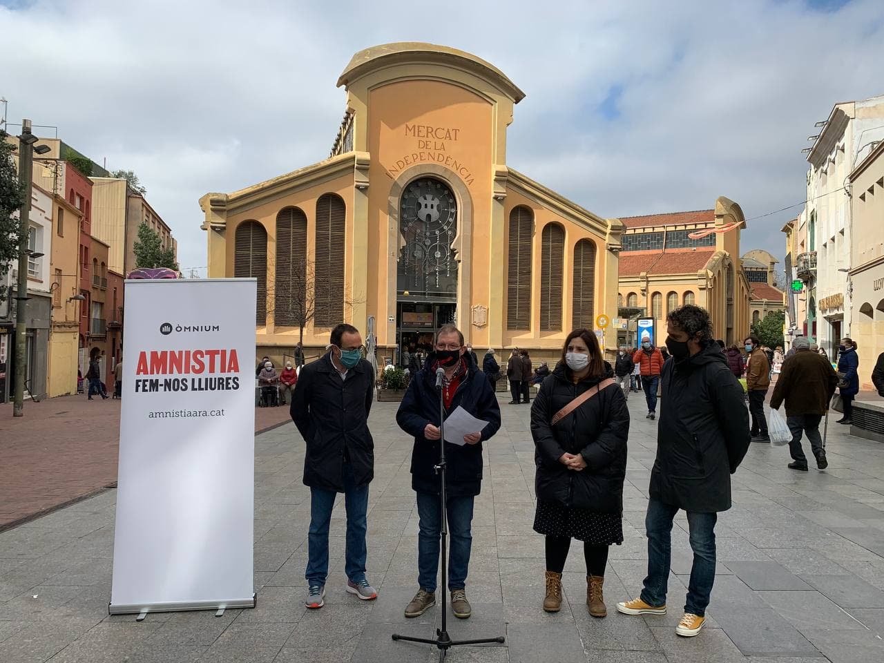 Crida massiva d'Òmnium amb represaliats per l'amnistia
