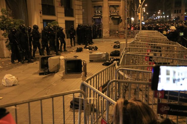 Sise dia protestes Pablo Hasél Via Laietana   ACN