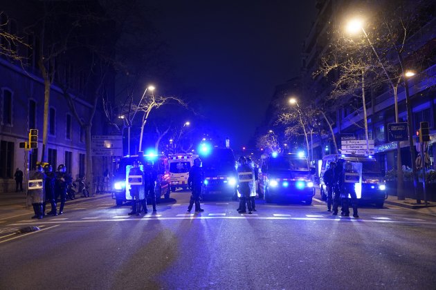  Mossos manifestación Pablo Hasél / Pau de la Calle