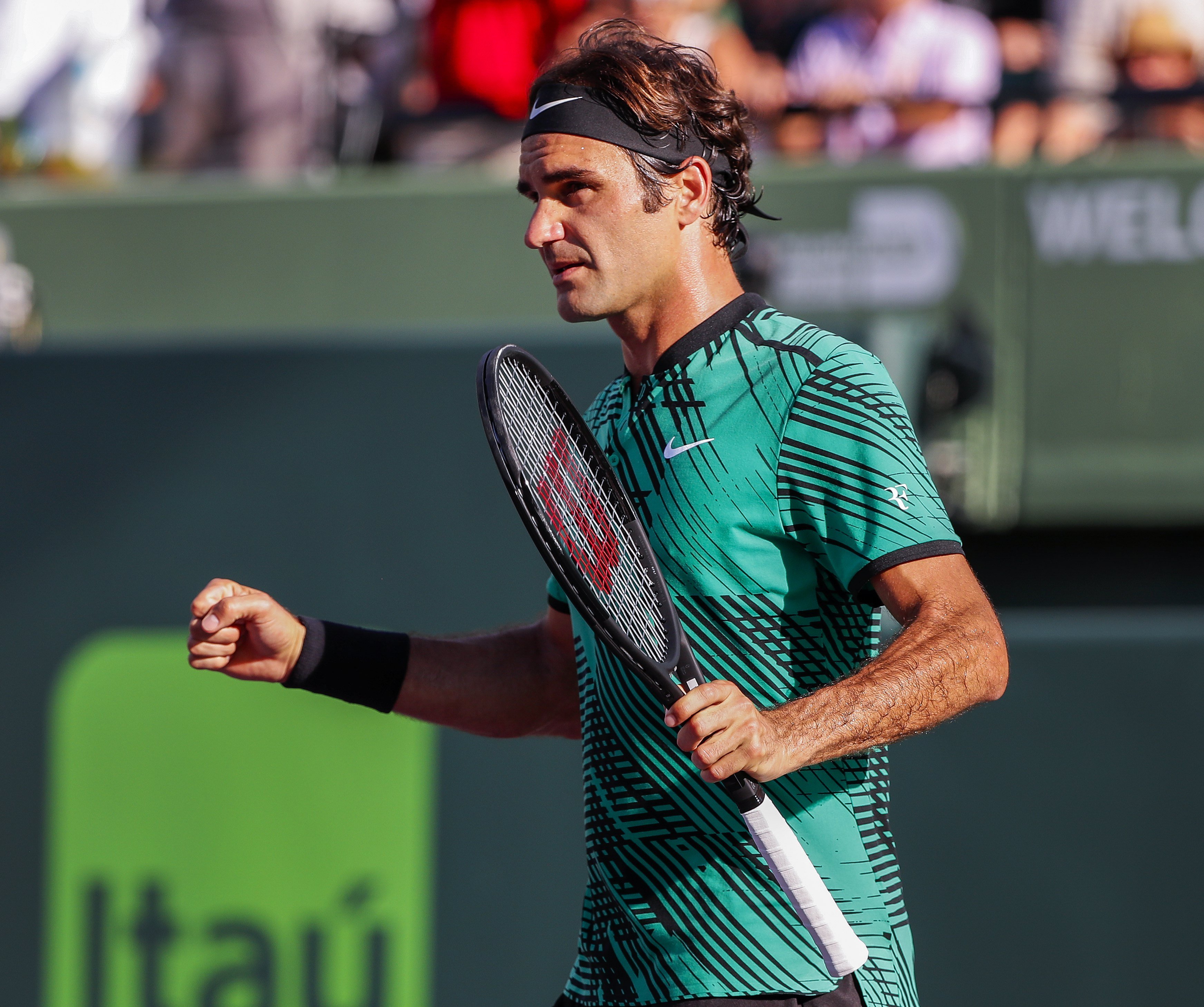 Federer, al límite para llegar a las semifinales de Miami Federer, al límite para llegar a las semifinales de Miami