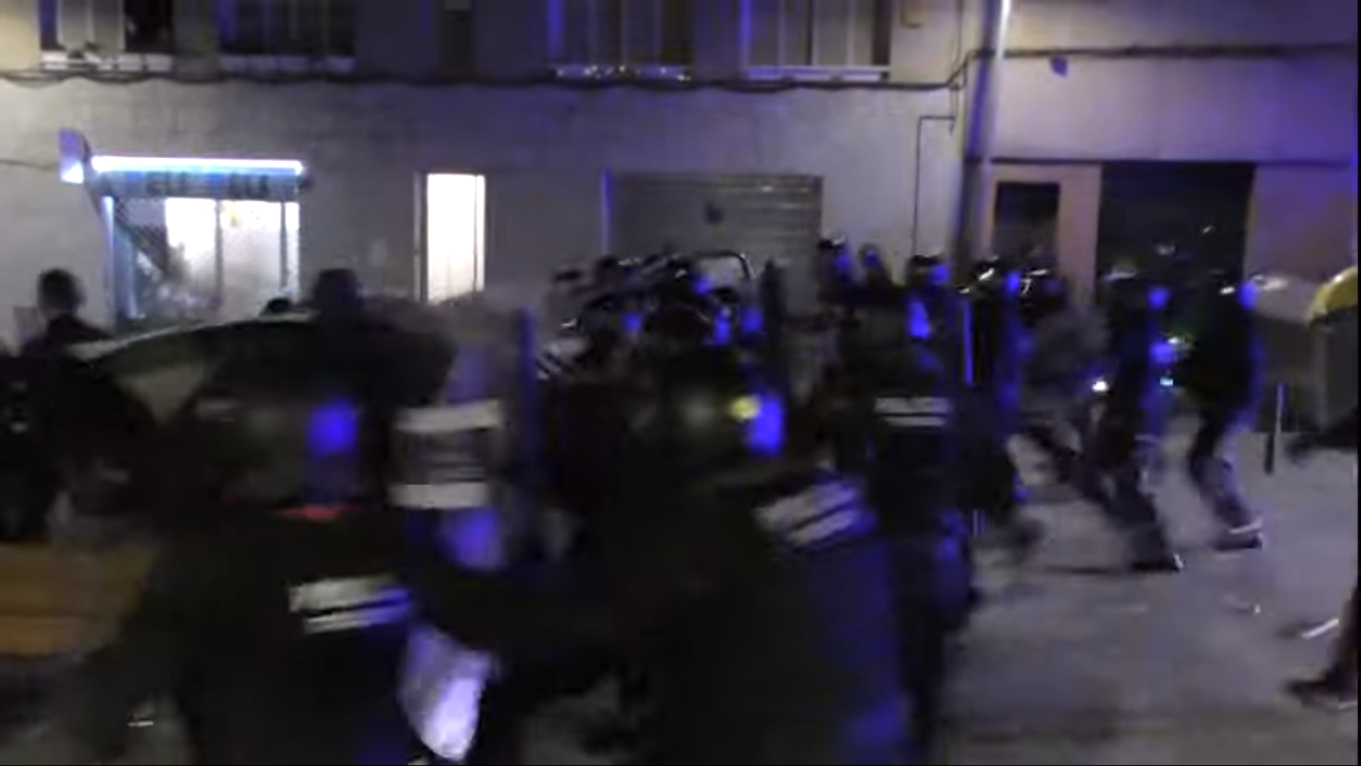 Càrregues policials a la manifestació a Terrassa