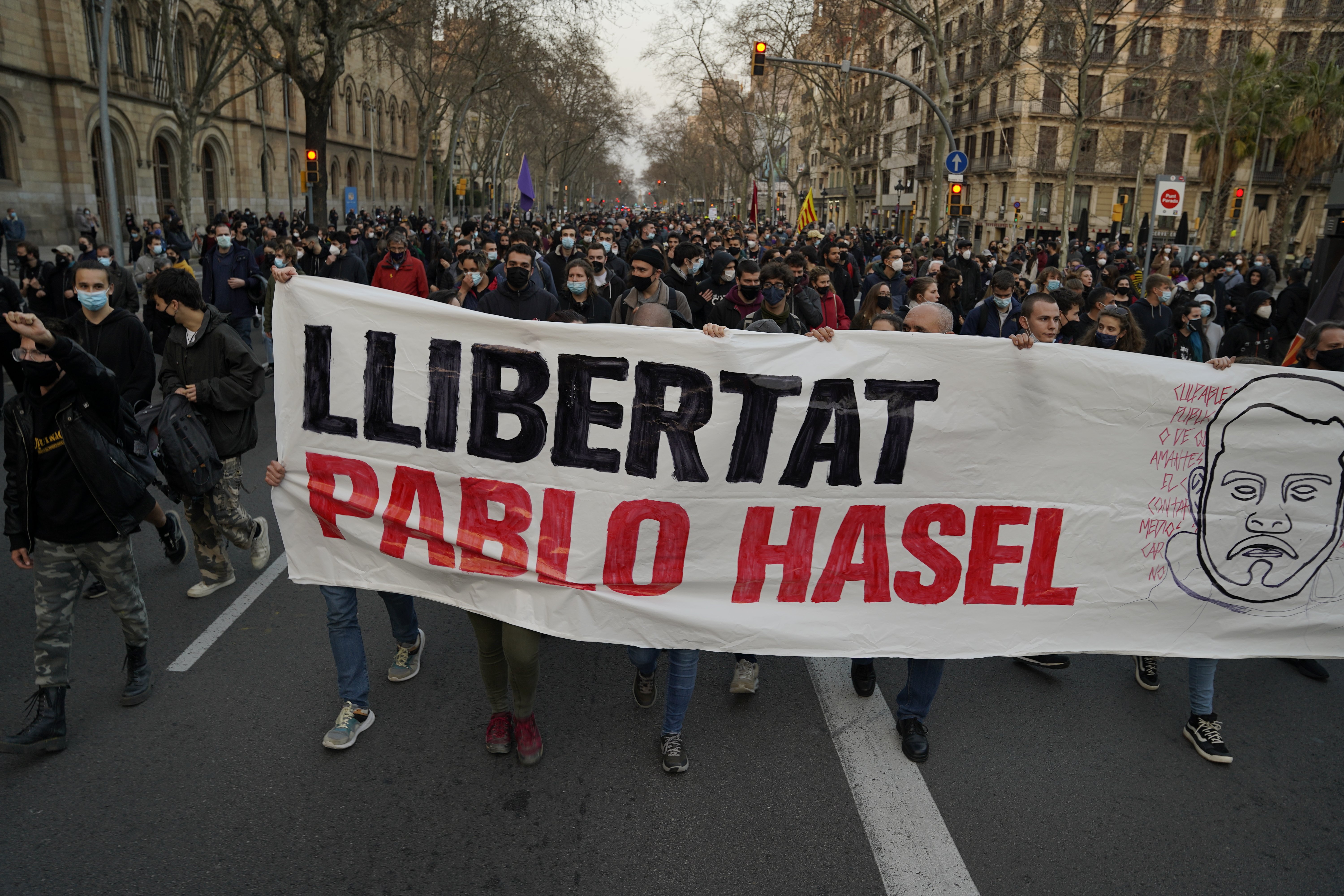 manifestación barcelona pablo hasél 2702 sábado / Pau de la Calle