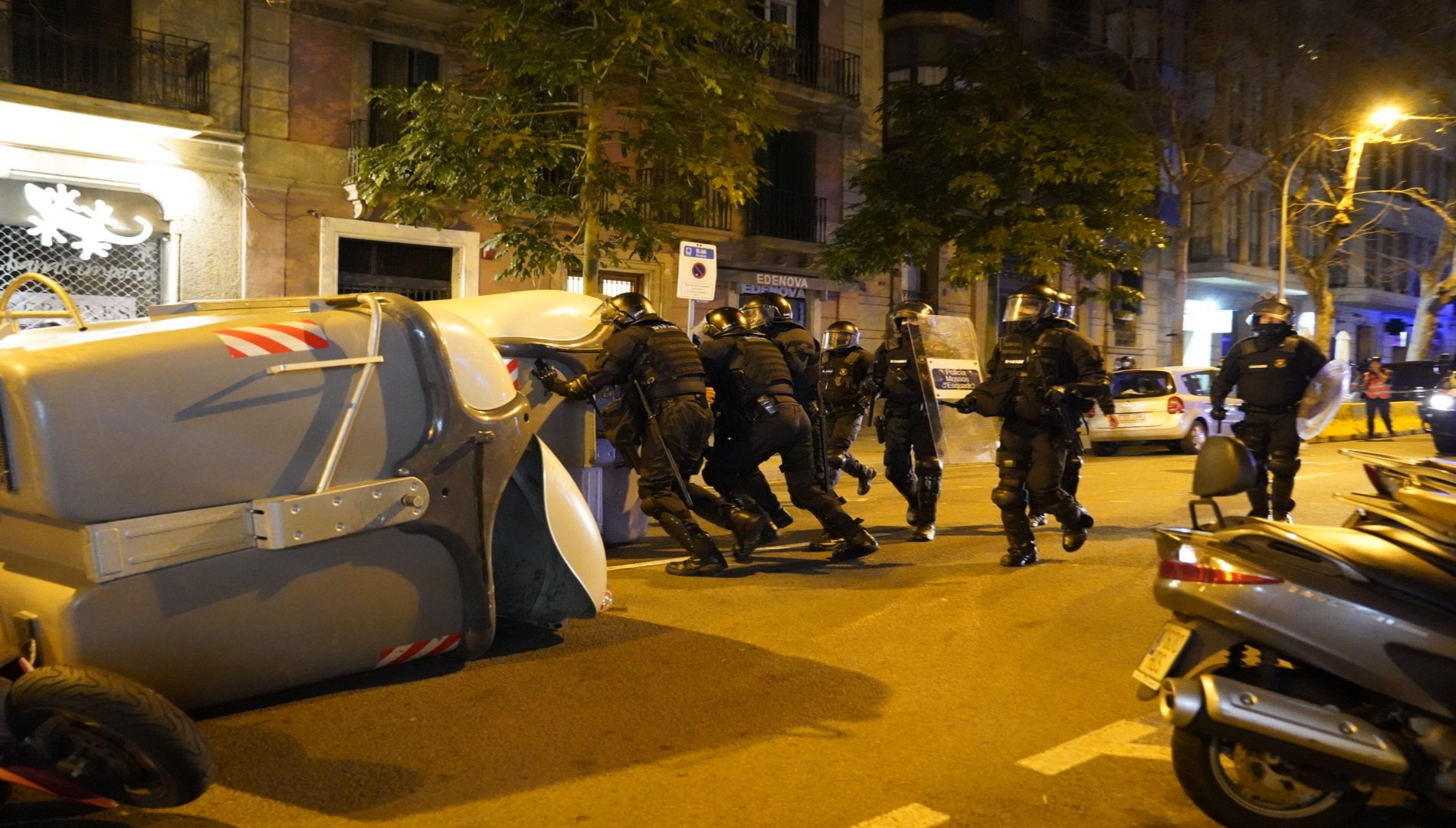 manifestación barcelona pablo hasél 2702 sábado / Pau de la Calle