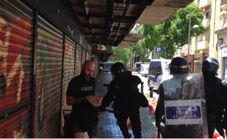 VÍDEO: L'agressió d'un mosso a Josep Garganté