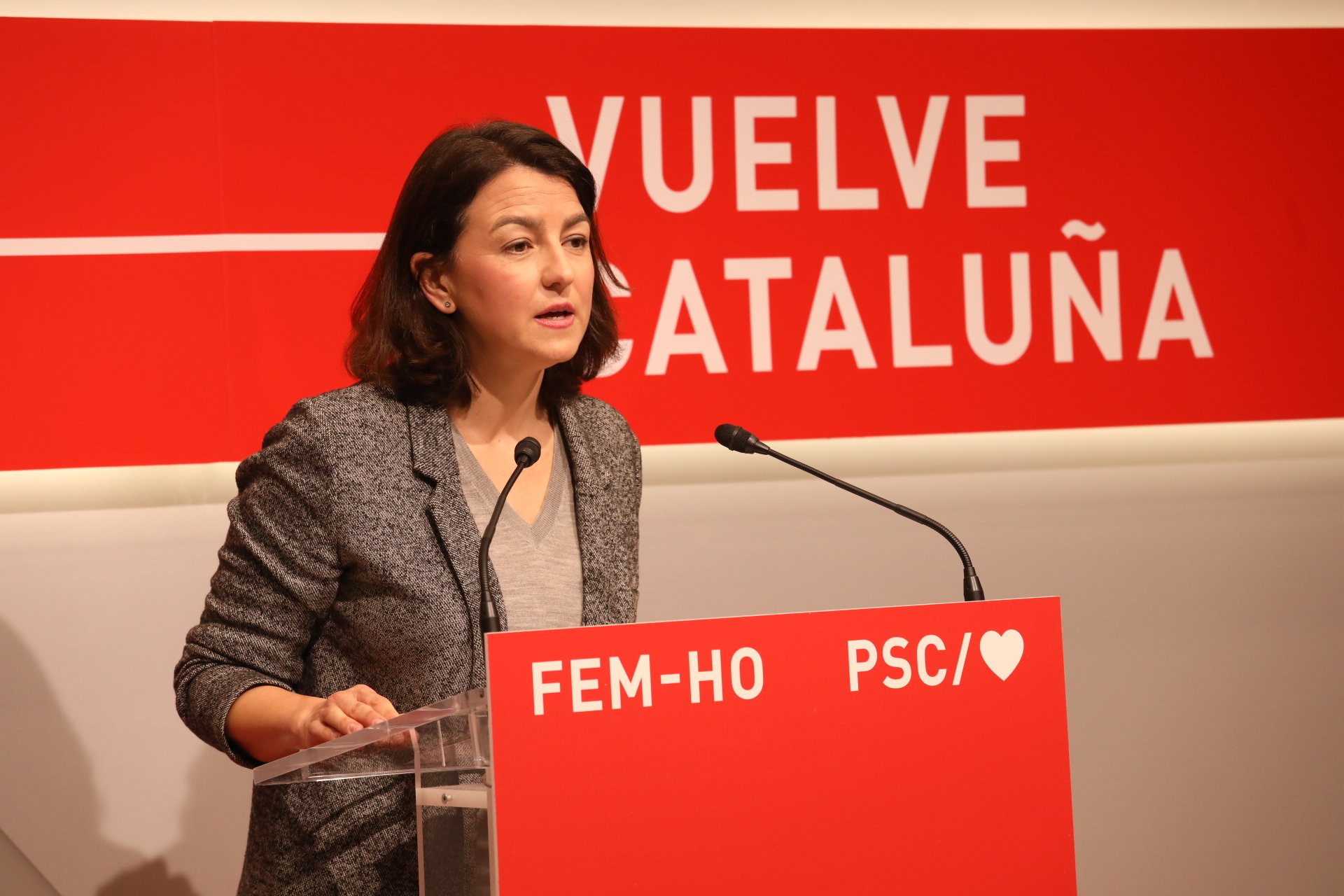 El PSC acusa el Govern de no condemnar "la violència" pels pactes amb la CUP