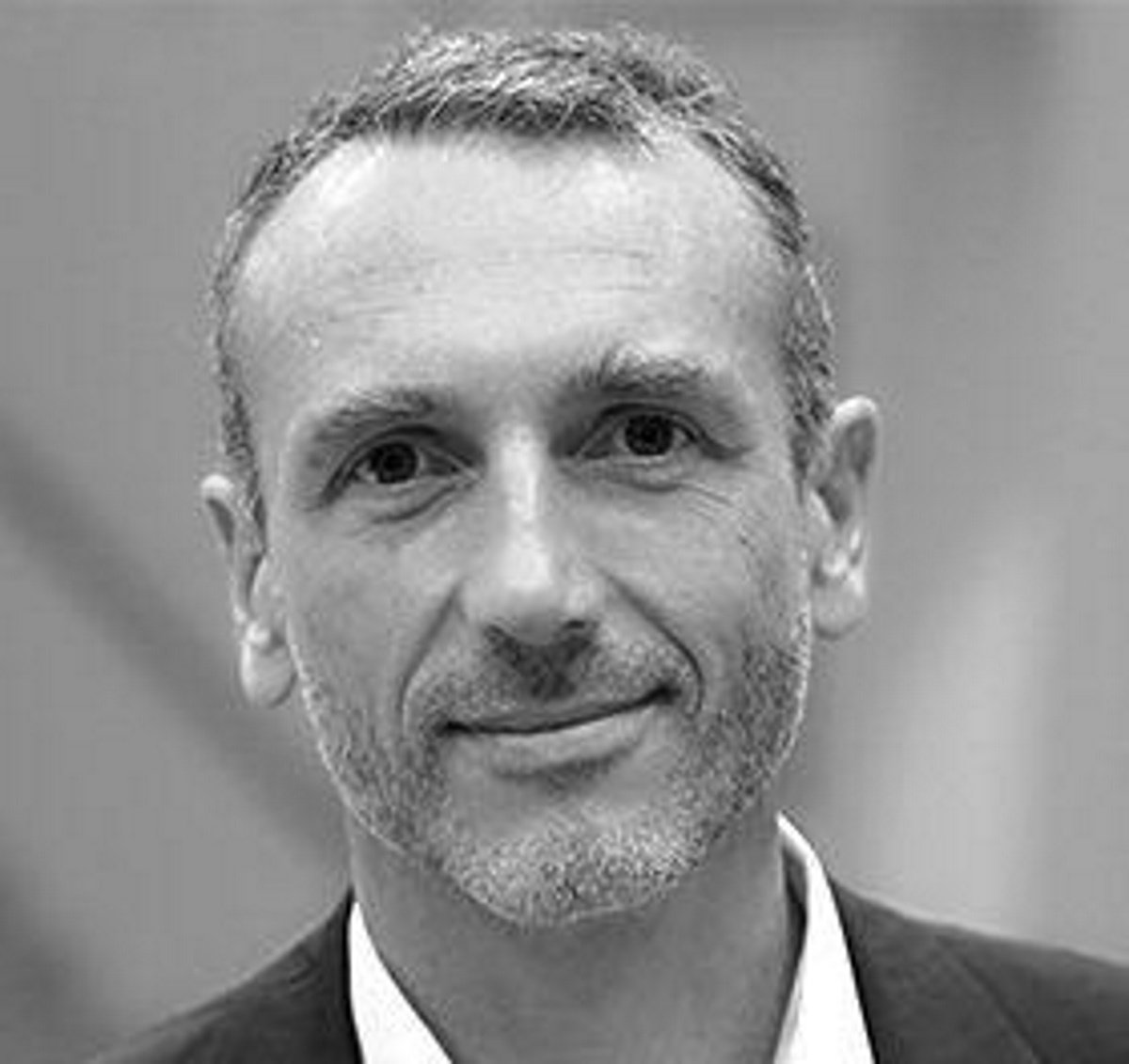 Danone apoya la separación de las funciones de presidente y consejero delegado