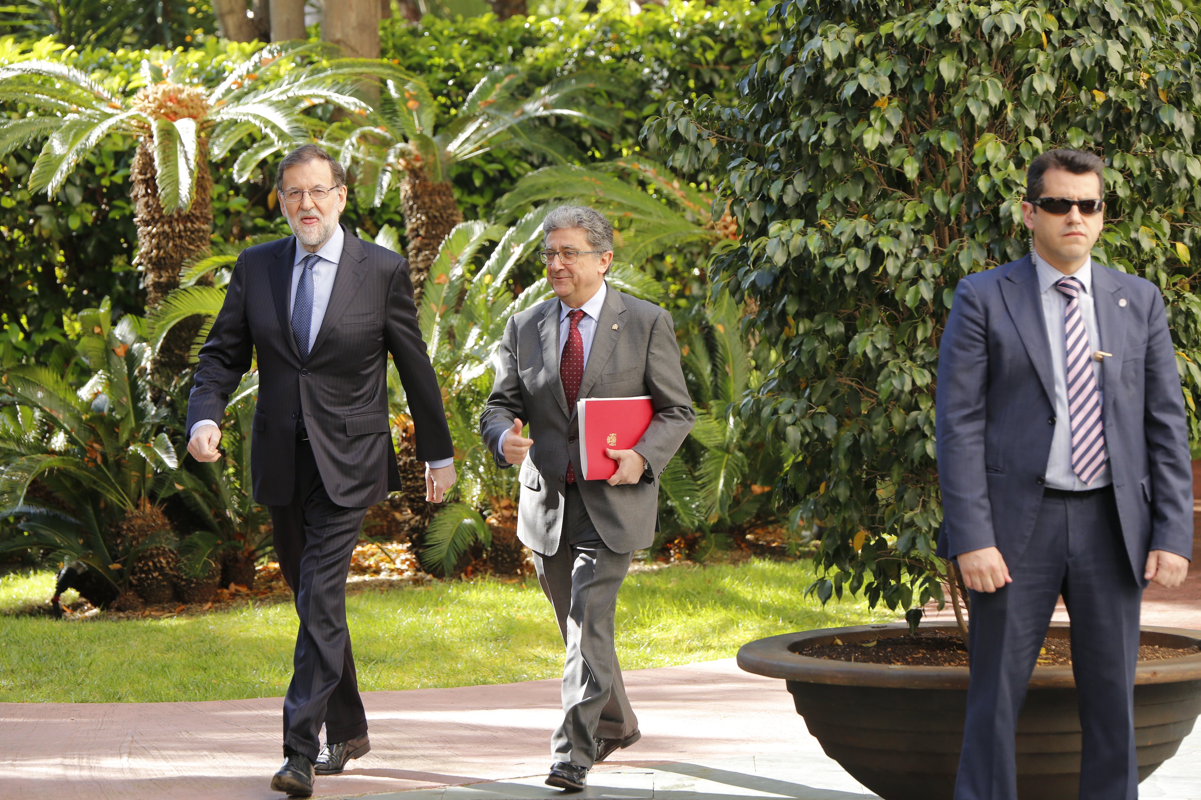 Millo mantiene el silencio sobre el caos en El Prat