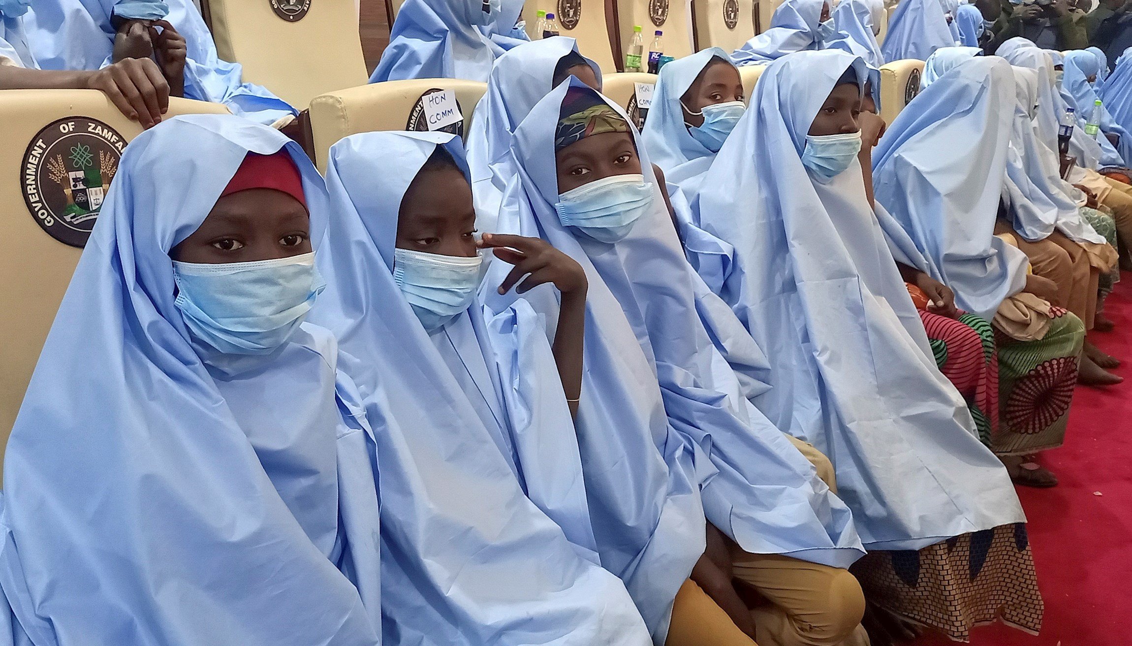 Liberan a las 279 alumnas secuestradas en un colegio de Nigeria