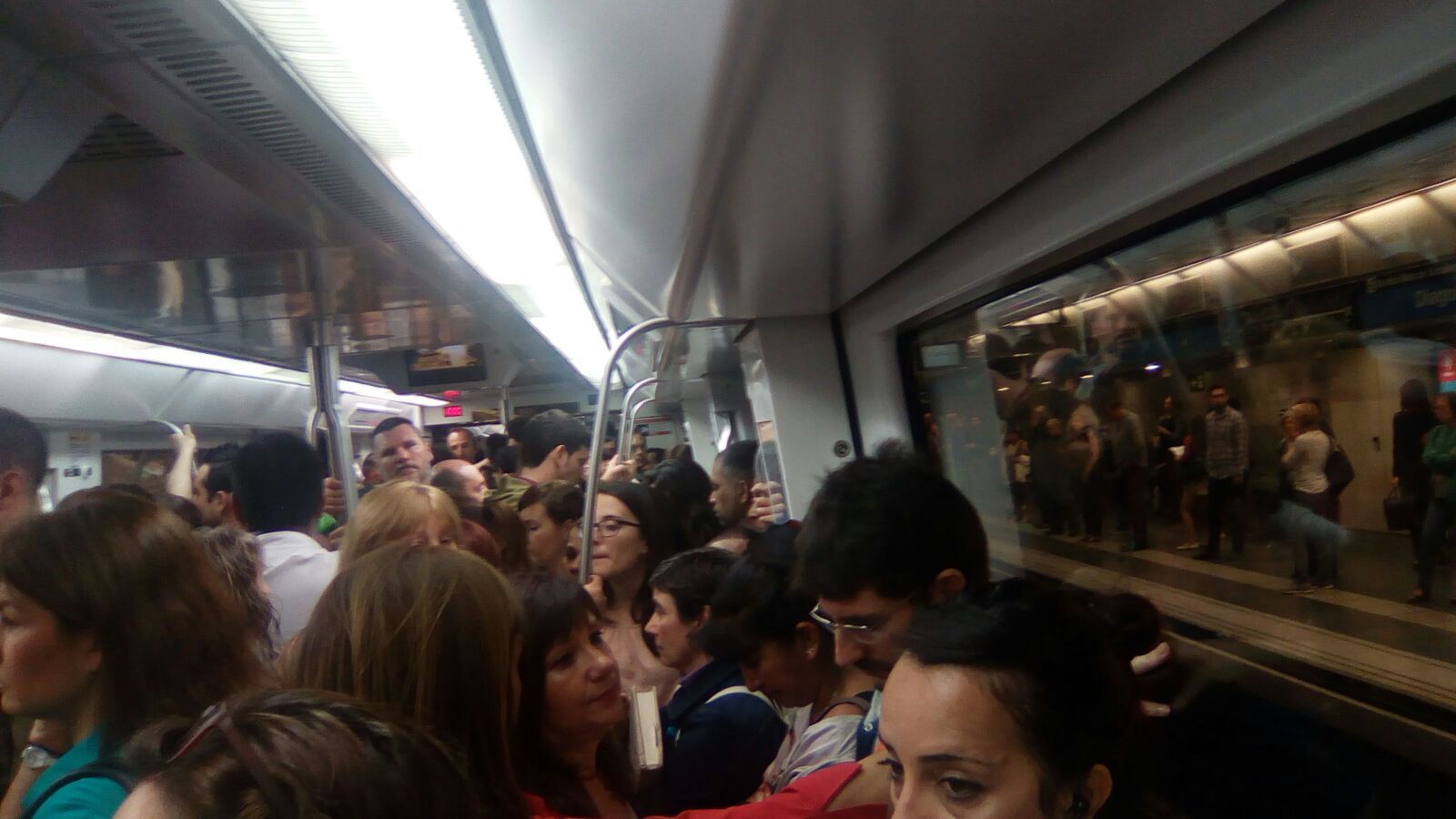 La CUP alerta que en TMB hay 550 miembros más del equipo directivo fuera de convenio