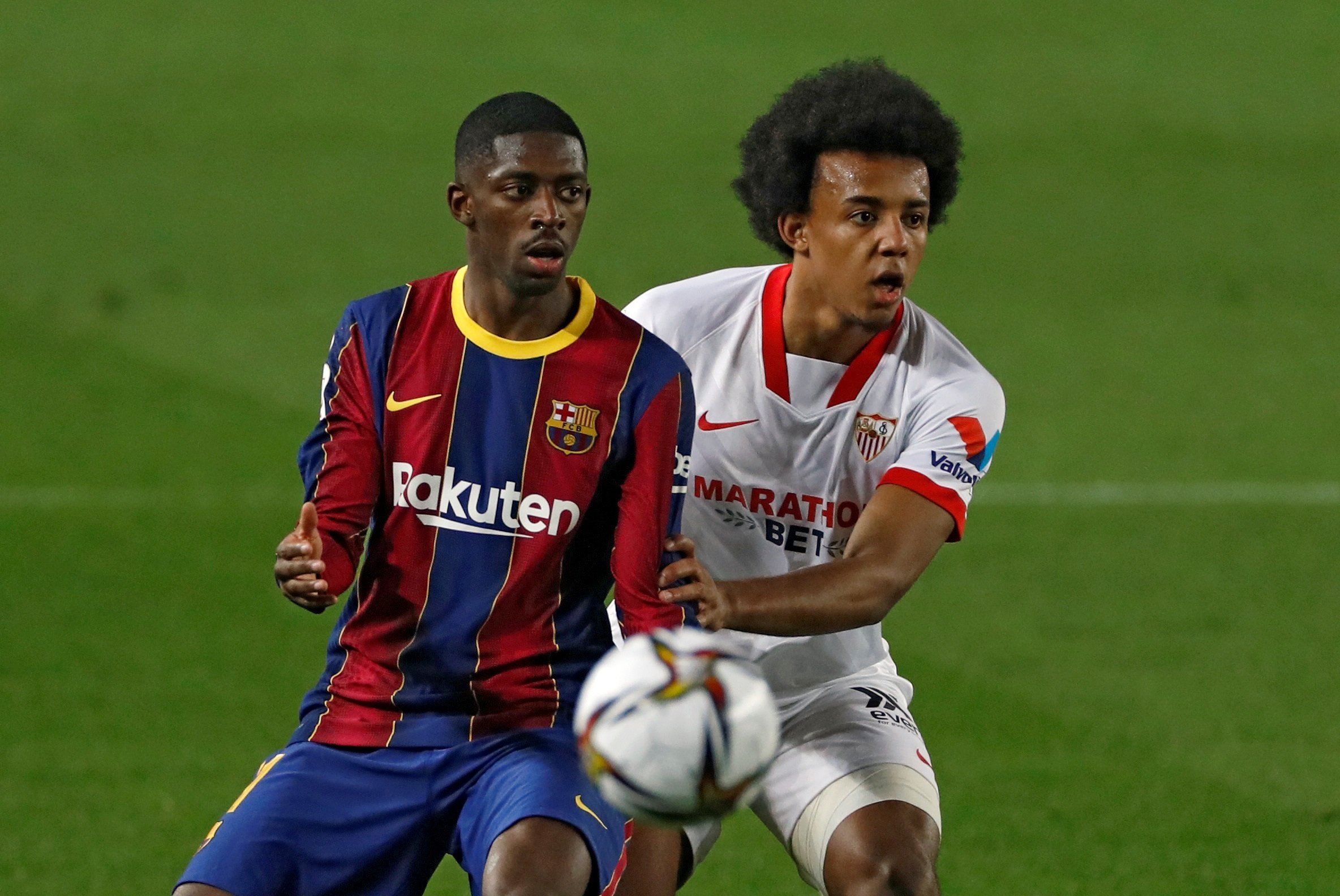 Monchi demana incloure un jugador del Barça en el fitxatge de Koundé