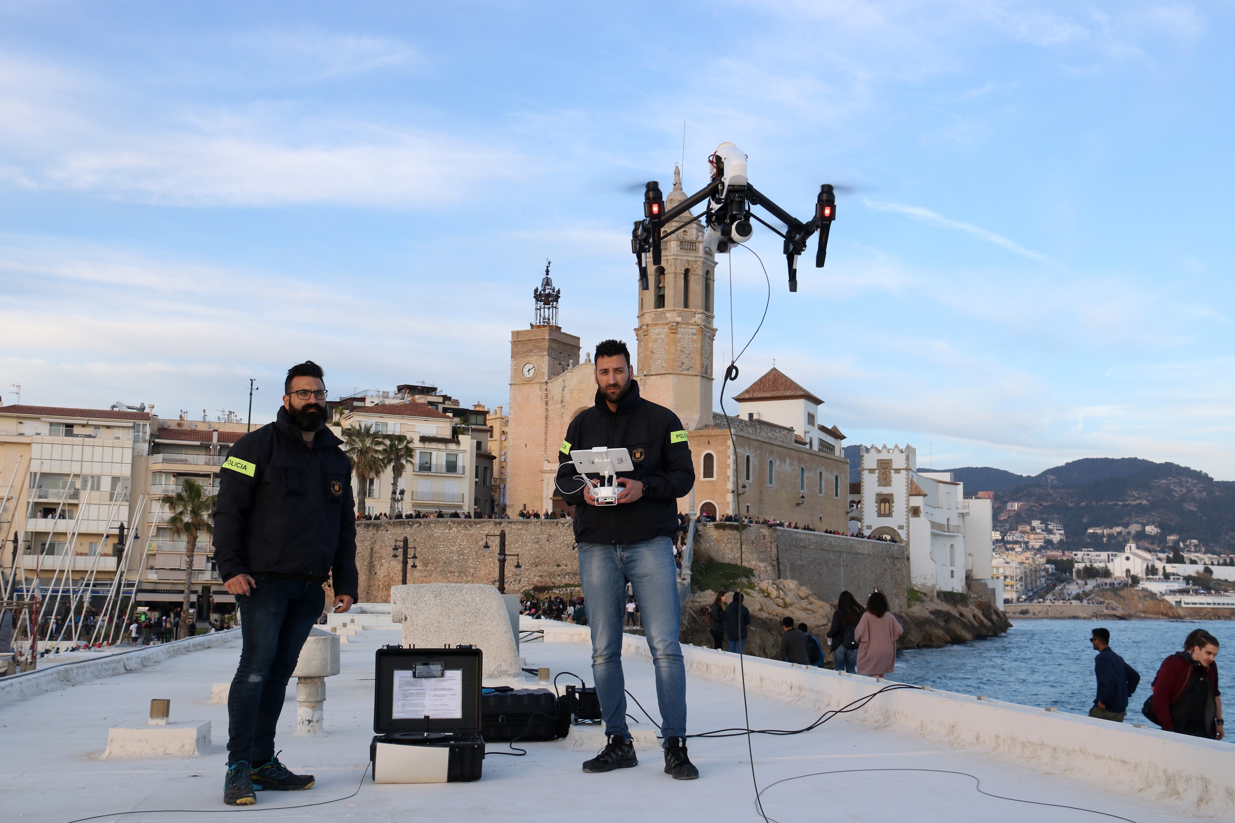 Els Mossos ja recluten agents per a la nova unitat central de drons policials