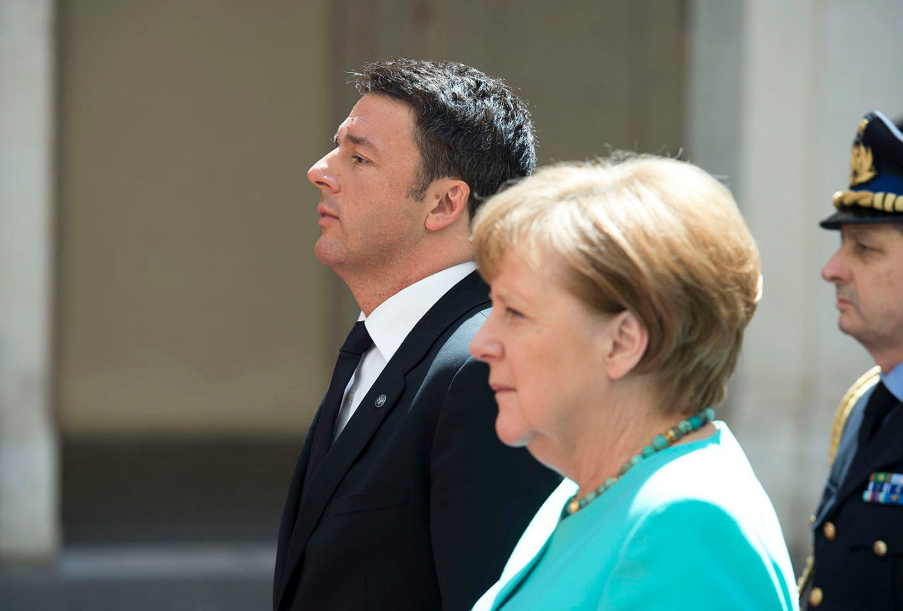 Merkel, Italia y los nudos europeos