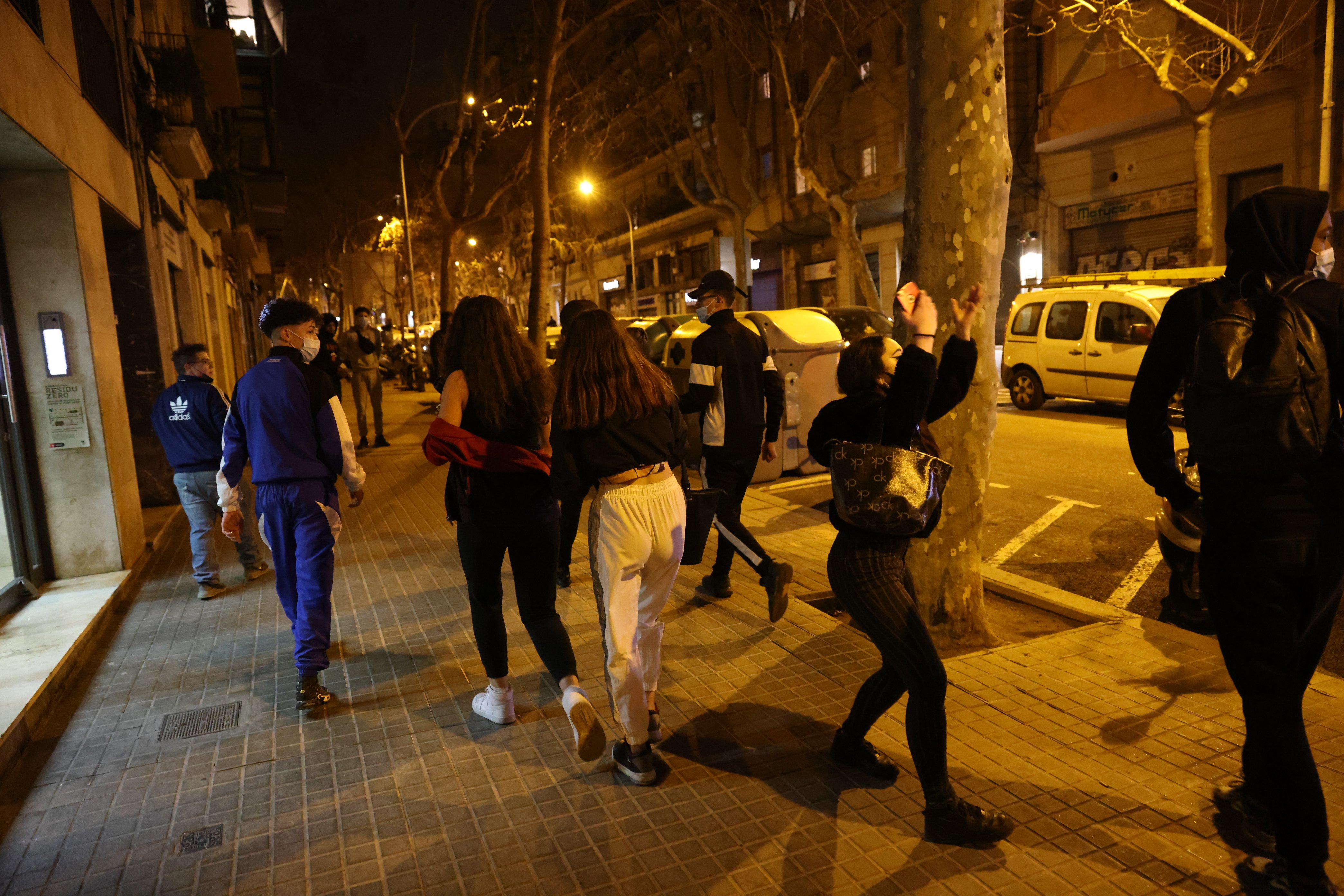 Alborotadores manifestación barcelona tetuan 6 de marzo pablo hasél protestas / Sergi Alcàzar