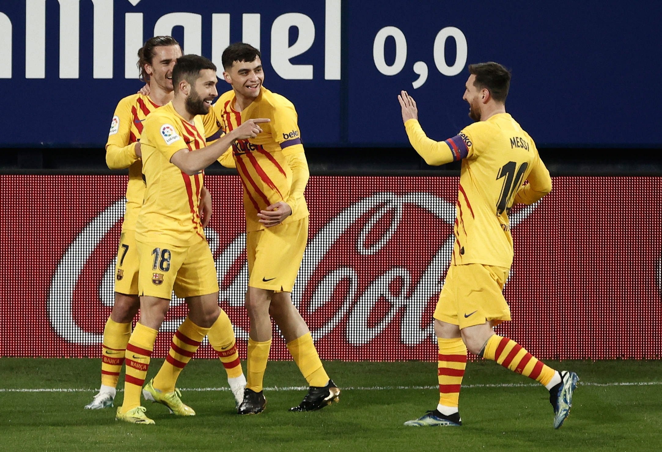 El Barça supera a Osasuna y vota por ganar la Liga (0-2)