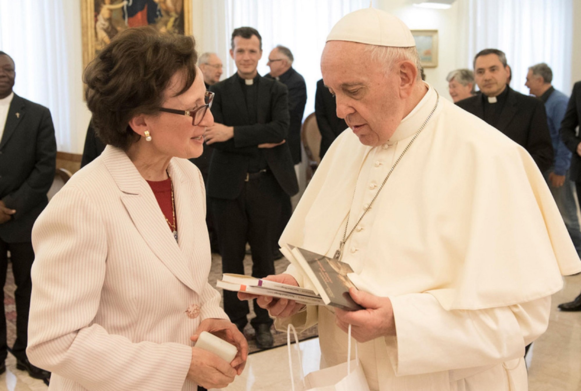 El Papa nombra a la primera mujer, catalana, secretaria de la Comisión Bíblica