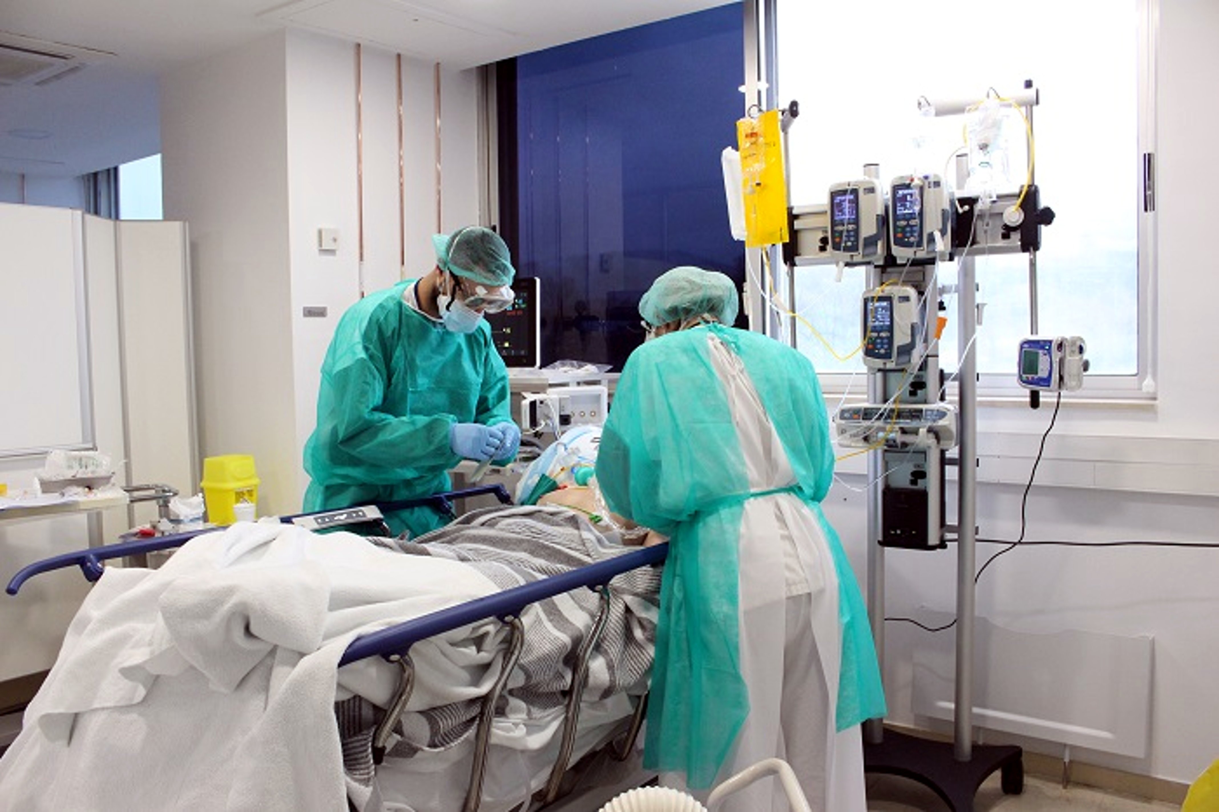 Covid | Augmenta la pressió hospitalària: gairebé 1.000 ingressats a Catalunya