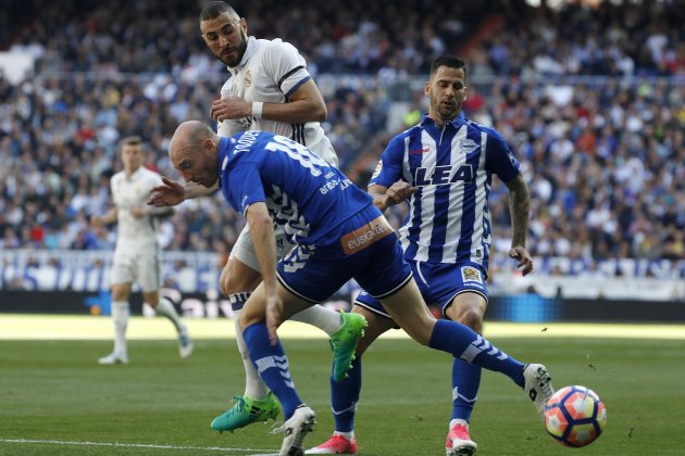 Benzema Reial Madrid alabès Bernabeu EFE Benzema Reial Madrid alabès Bernabeu EFE