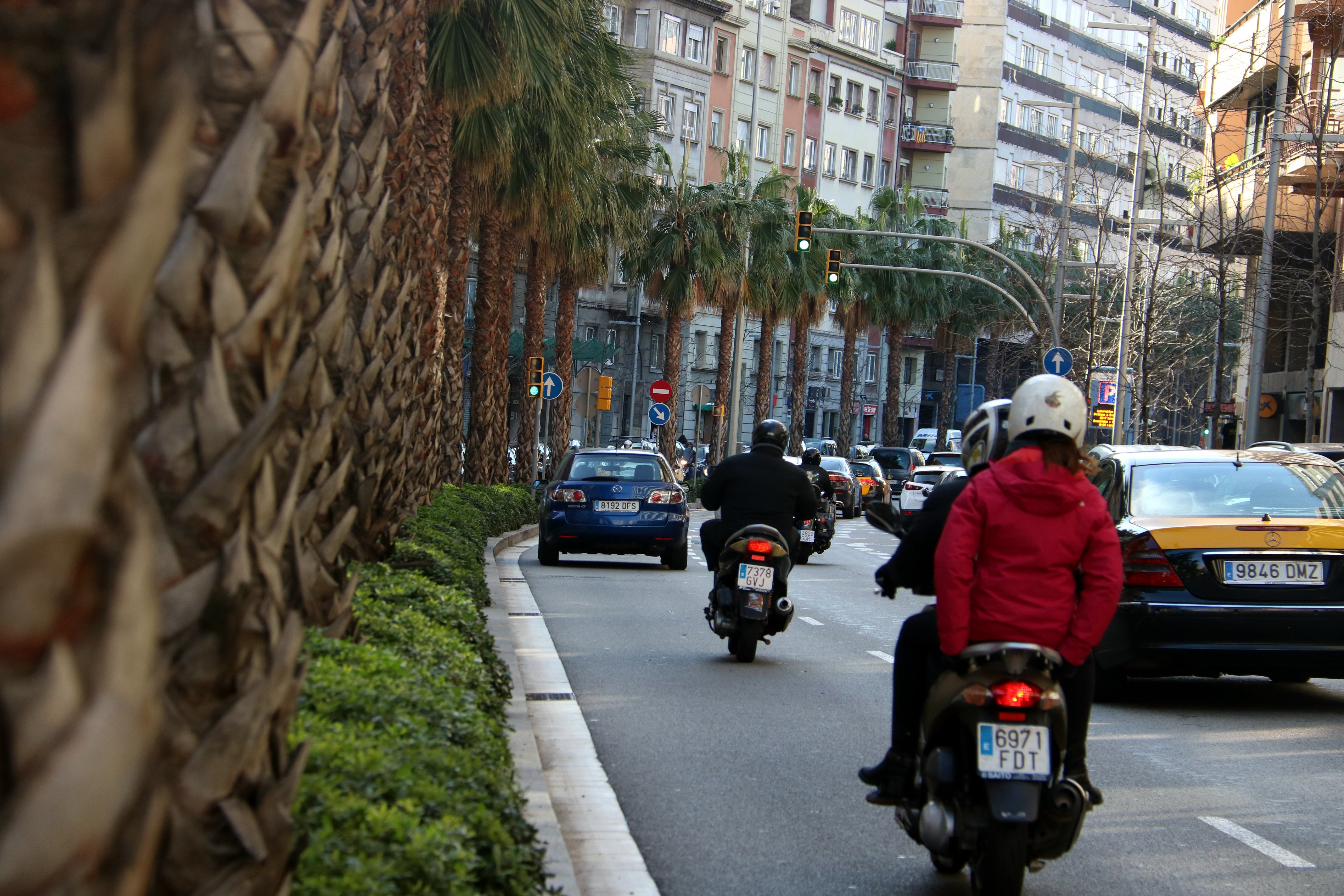 Sanció a Acciona per habilitar motocicletes d'ús compartit sense llicències