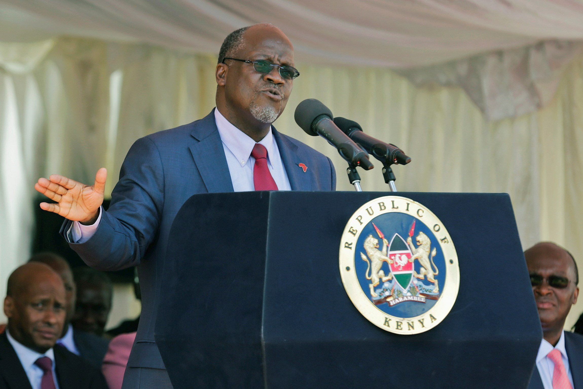 Mor el president de Tanzània, negacionista del coronavirus
