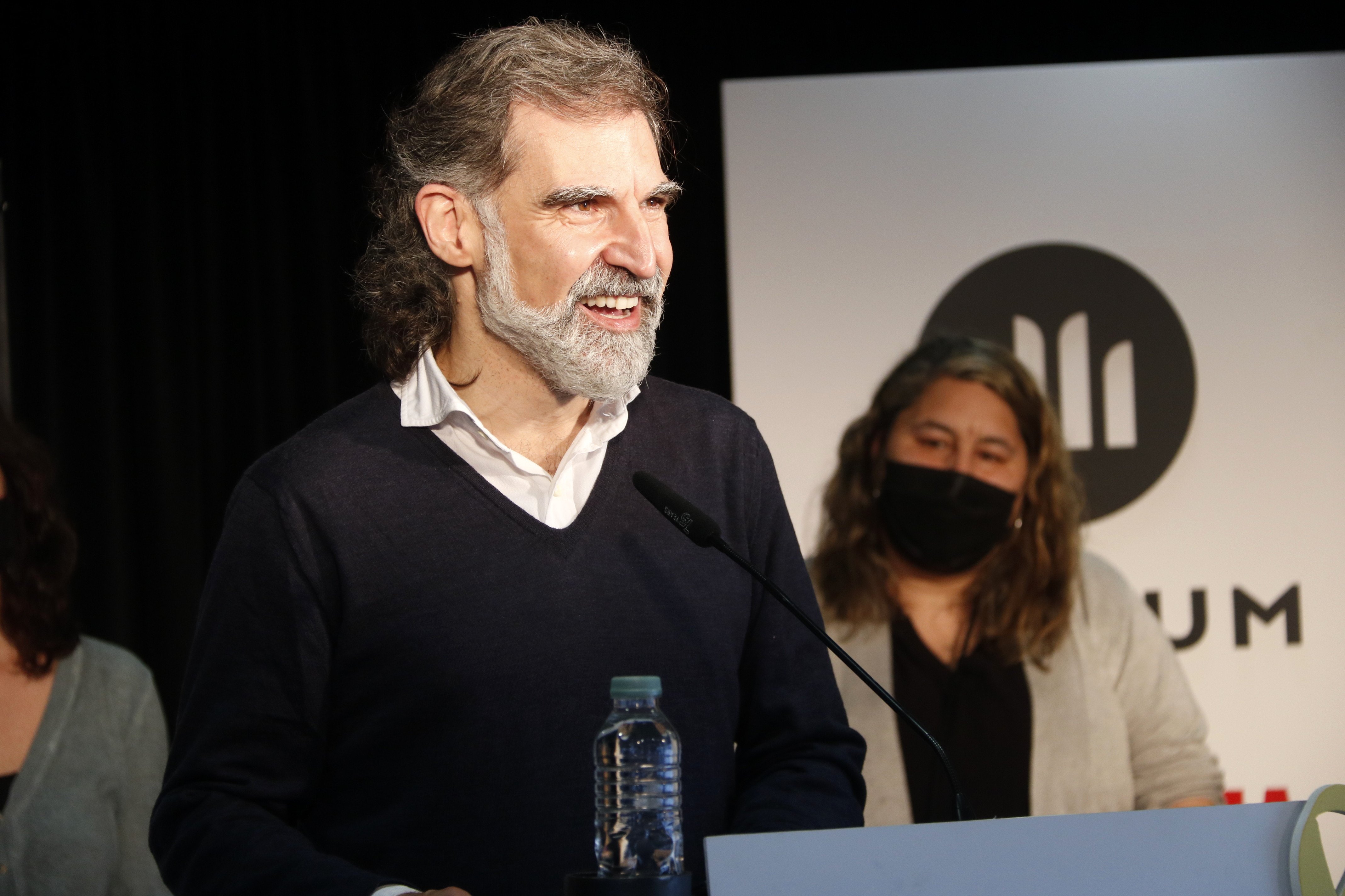 Cuixart demana al PSOE que passi de la dreta "per impedir el debat democràtic"