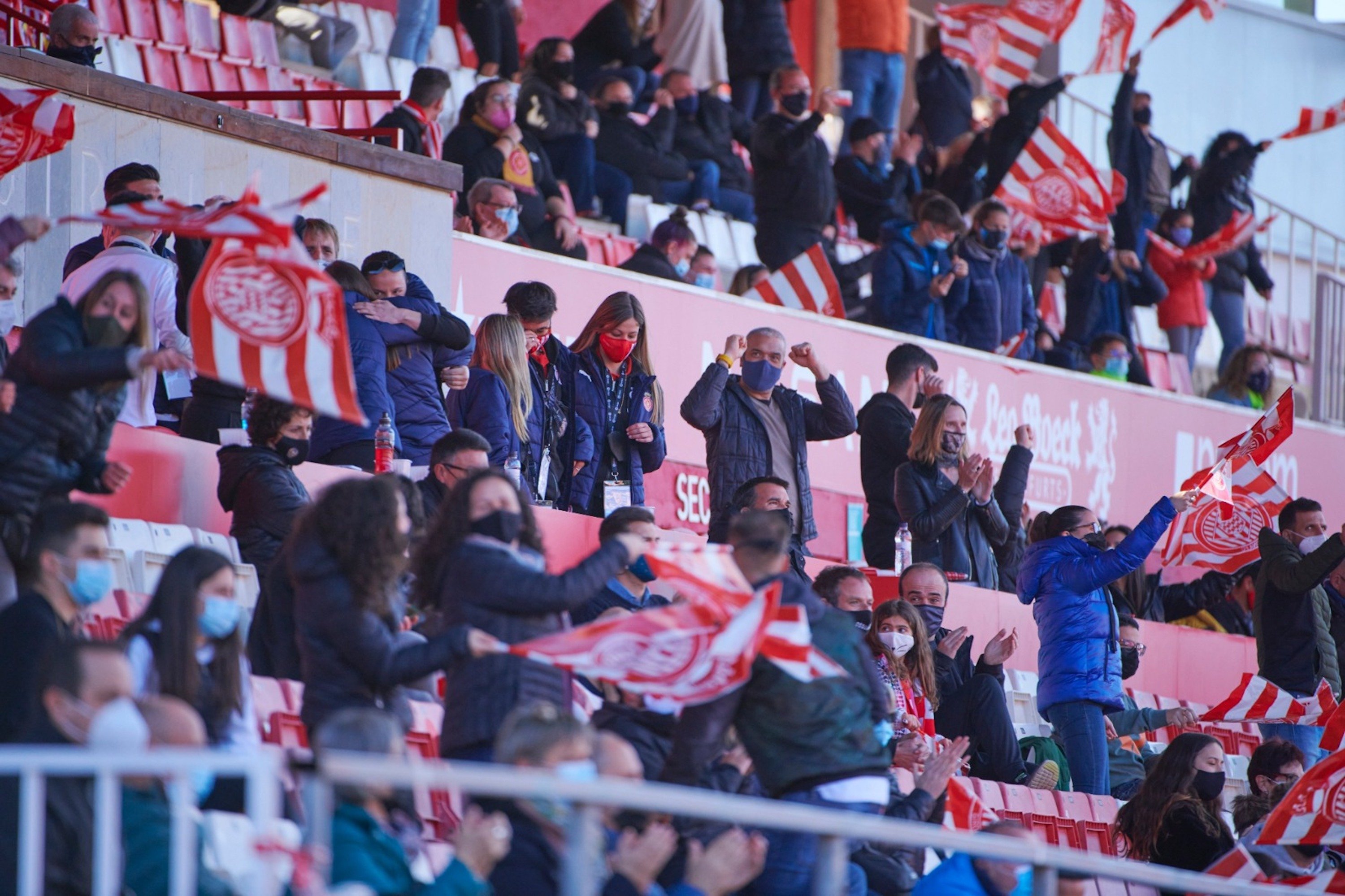 Dia per a la història: el públic torna a Montilivi amb la victòria del Girona