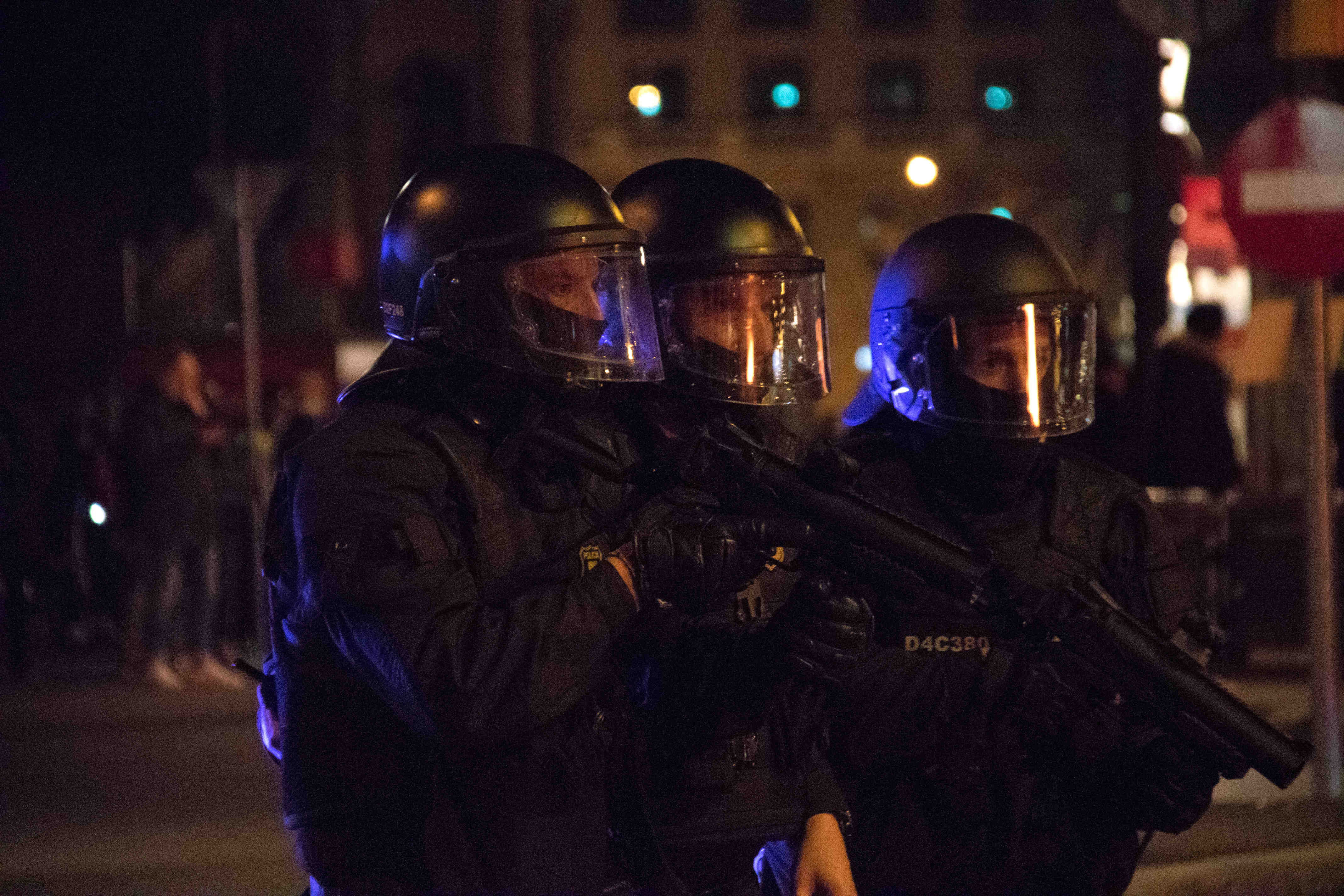 Alerta del Síndic sobre ultraderecha en los cuerpos policiales: pide medidas
